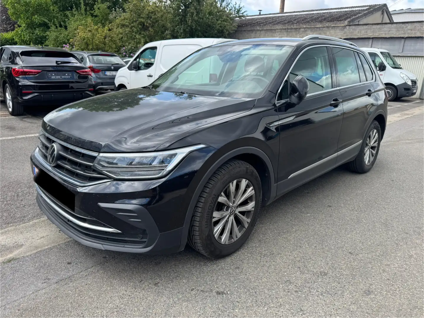 Volkswagen Tiguan 2.0 TDI SCR /Cockpit/Camera /Led/Garantie… Noir - 1