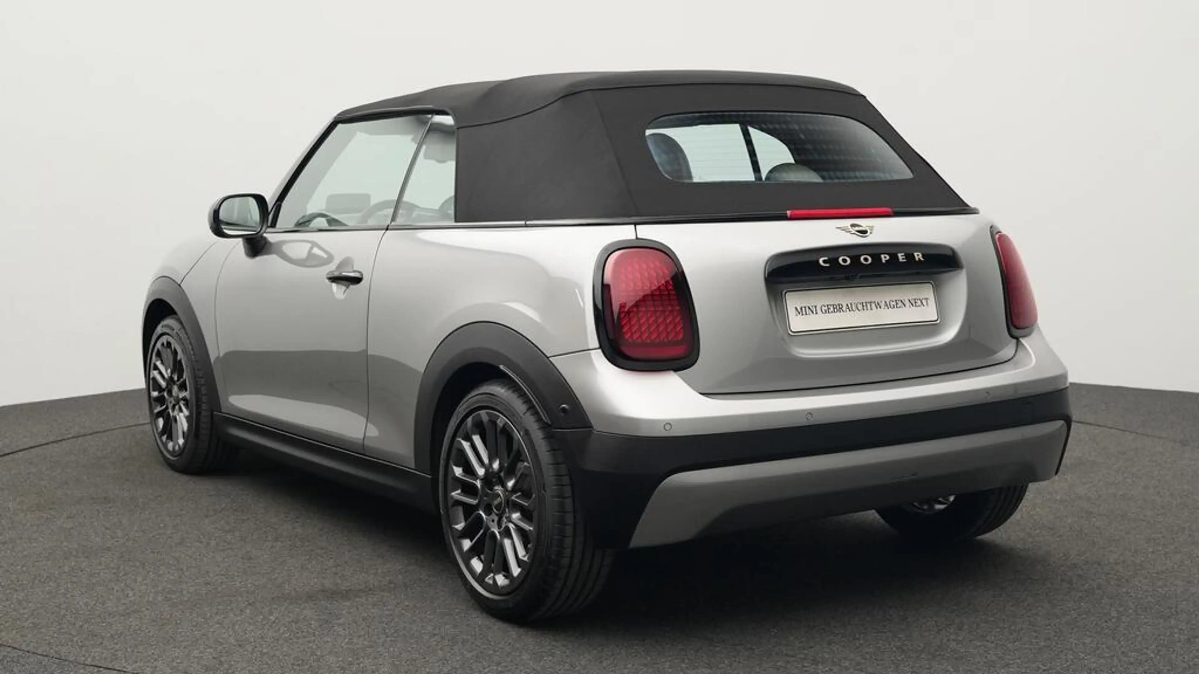 MINI Cooper C Cabrio Favoured Trim — photo 4