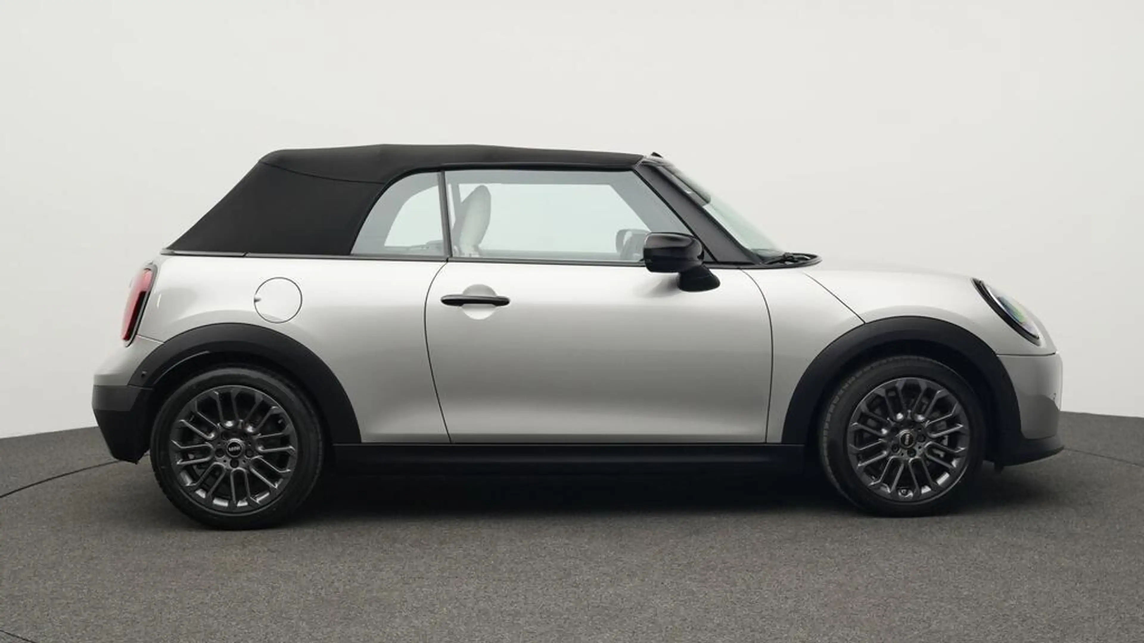 MINI Cooper C Cabrio Favoured Trim — photo 3