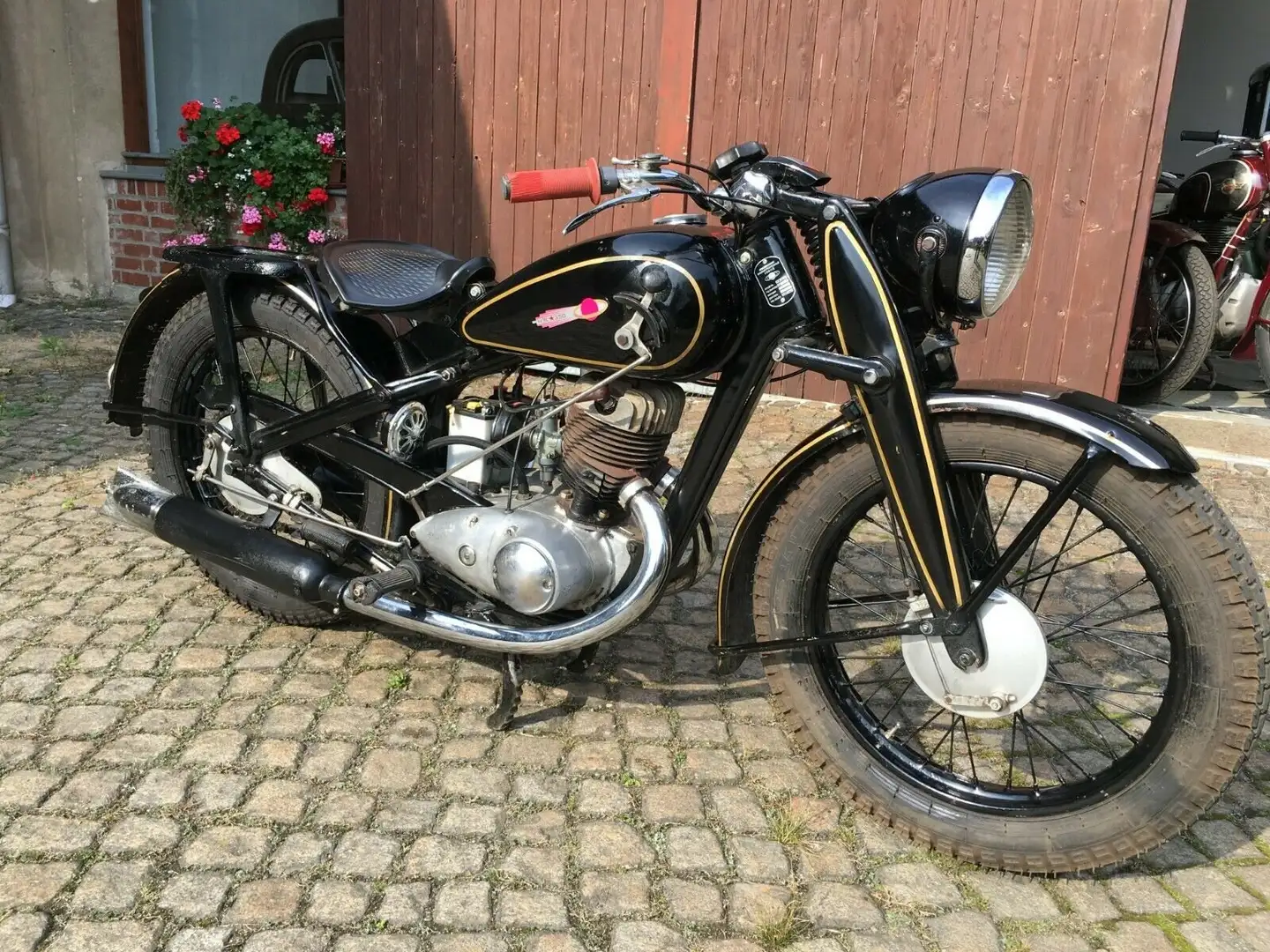 DKW NZ 350 - IZH 350 Zwart - 1