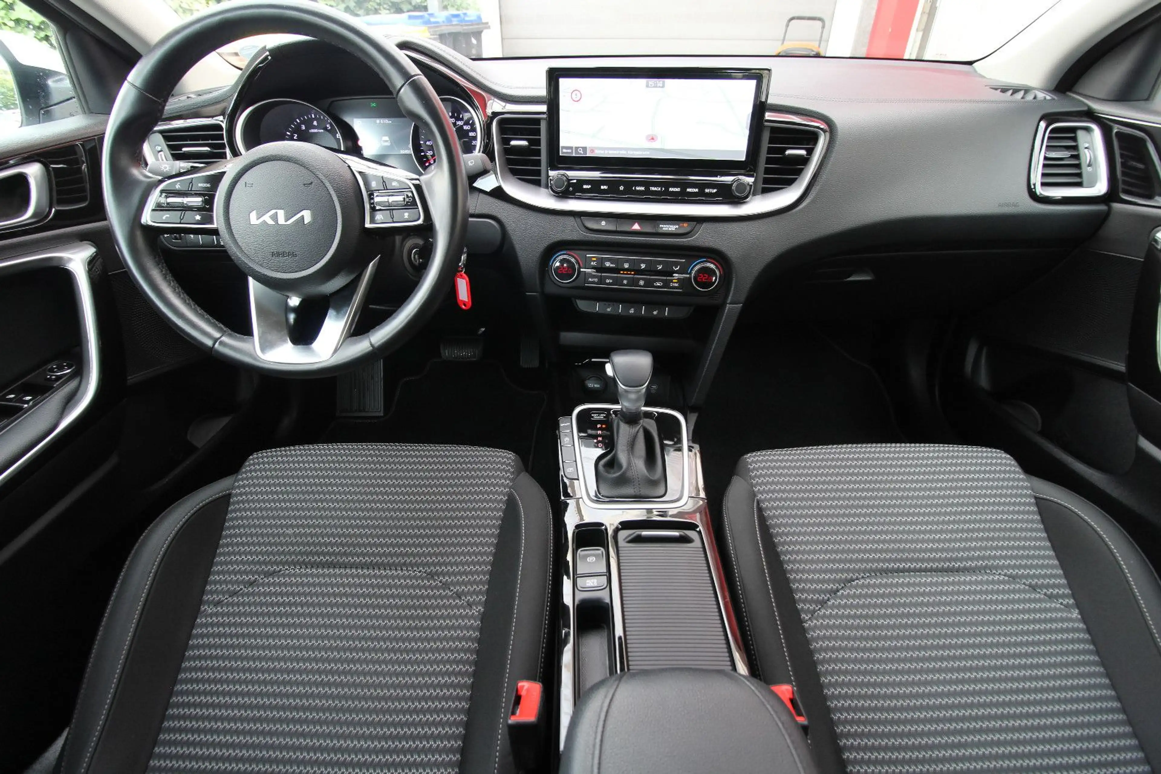 Kia Ceed SW / cee'd SW ~Kamera~Automatik~Navi~ — photo 2