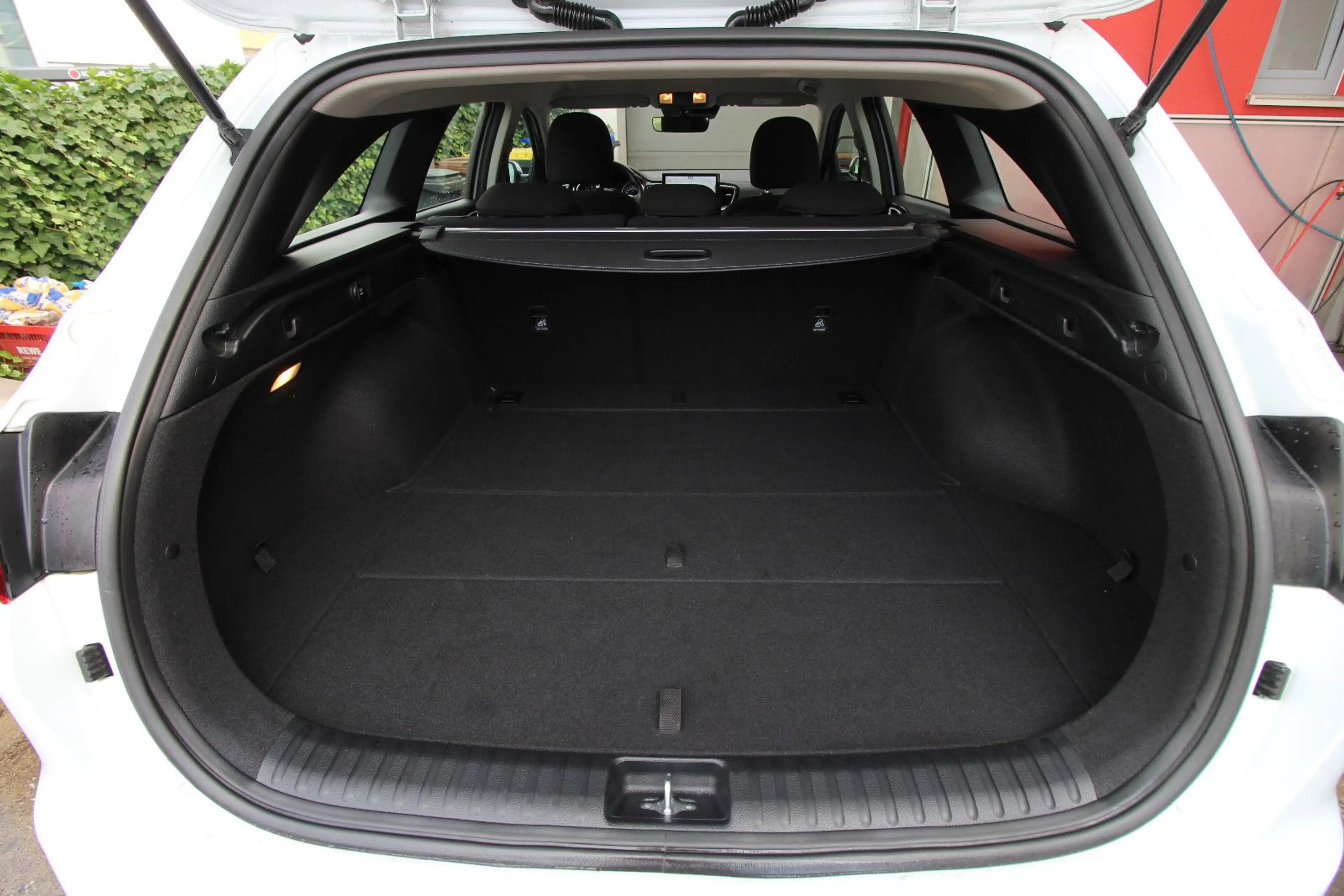 Kia Ceed SW / cee'd SW ~Kamera~Automatik~Navi~ — photo 9