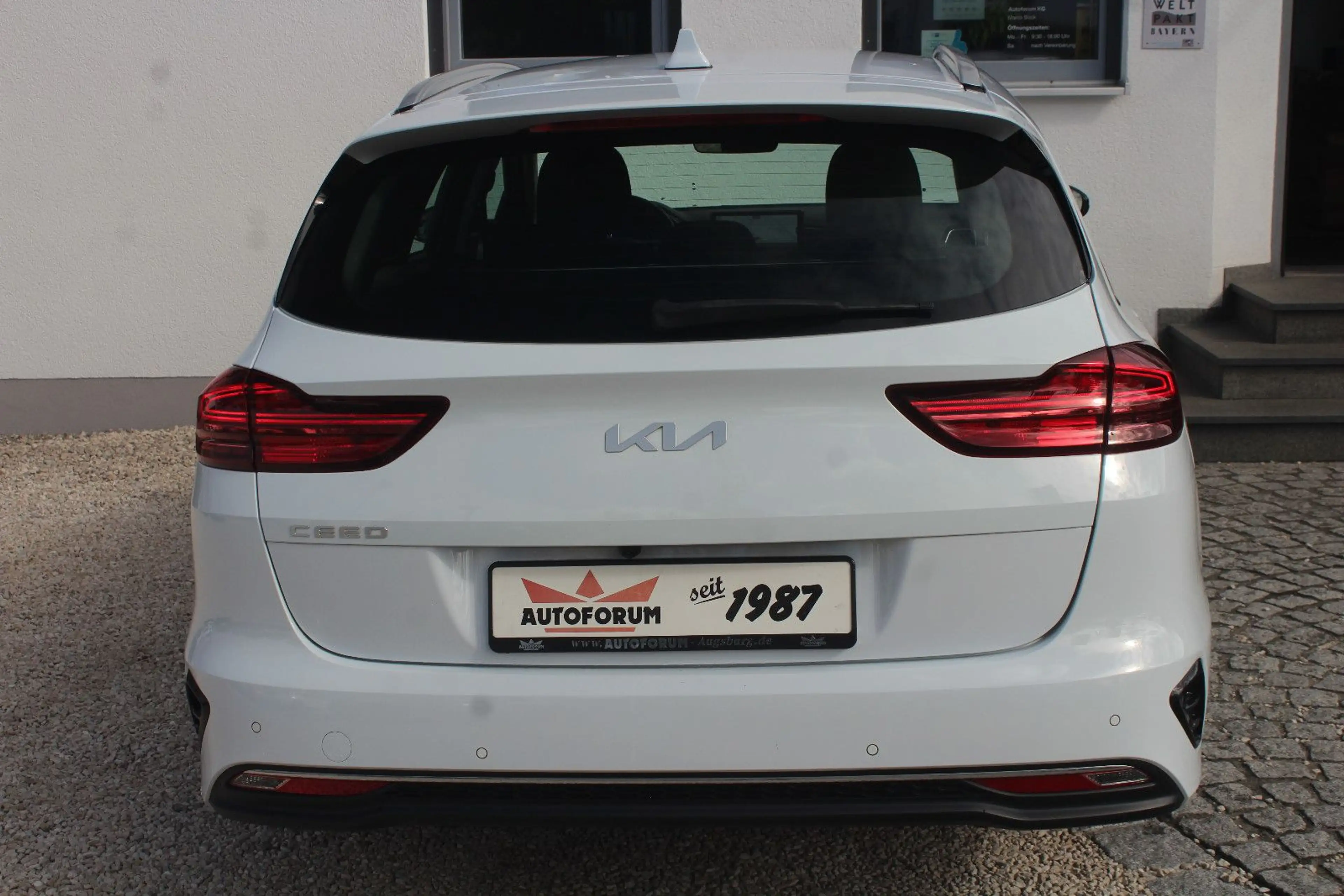 Kia Ceed SW / cee'd SW ~Kamera~Automatik~Navi~ — photo 8