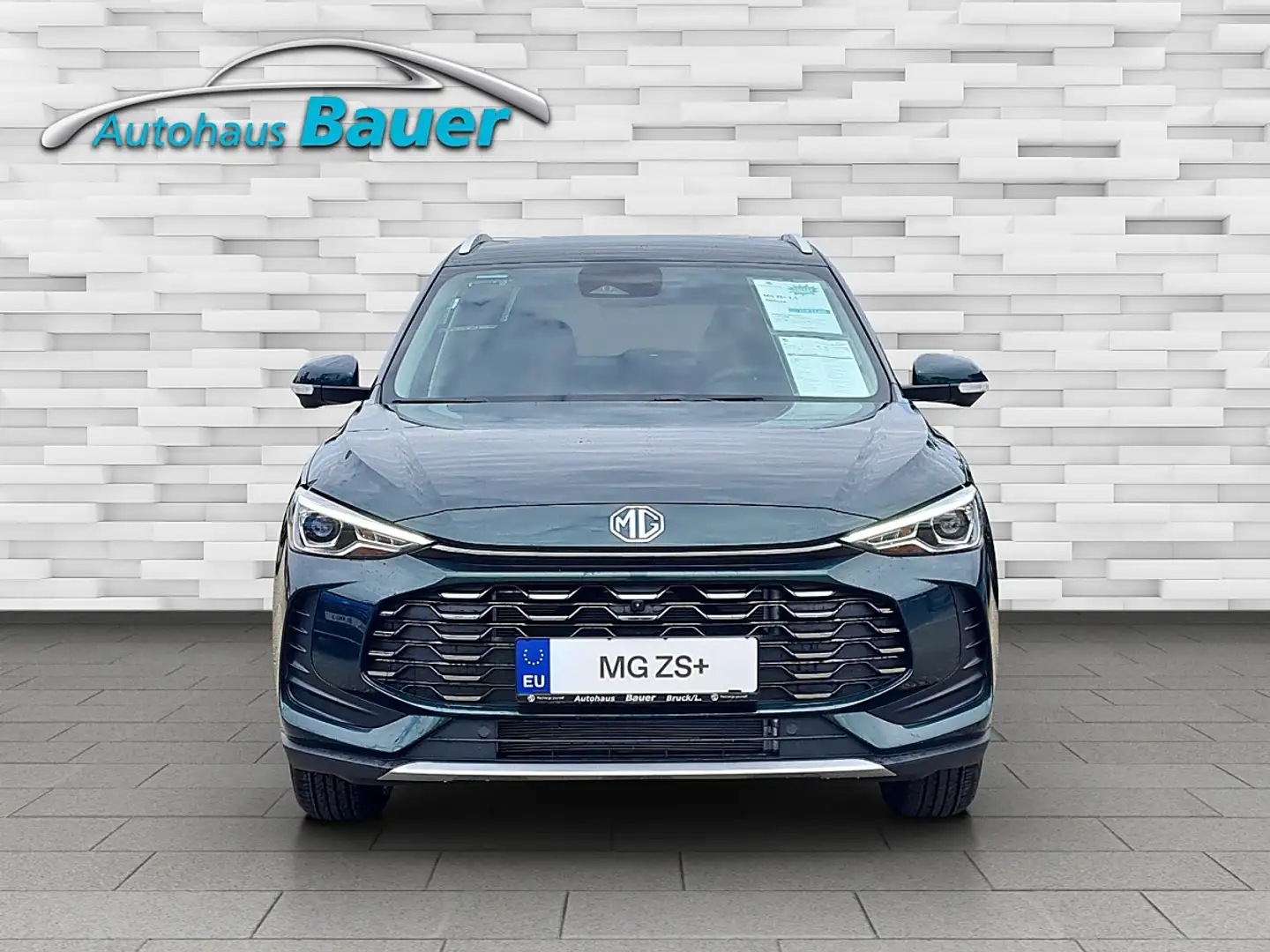 MG ZS + 1.5 Deluxe Grün - 2