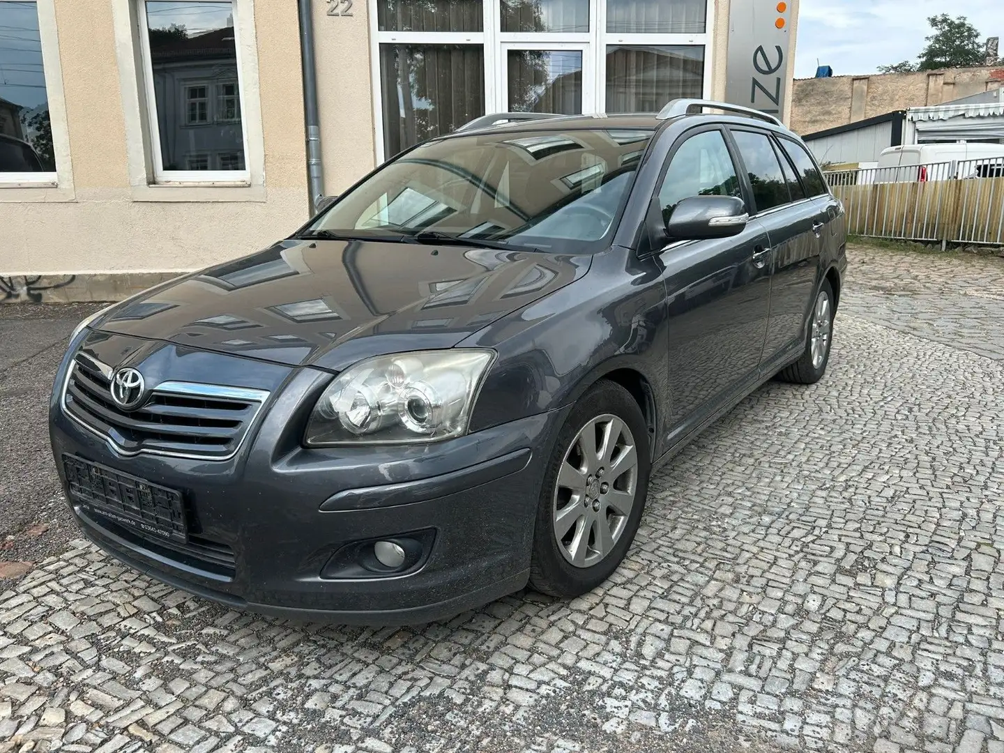 Toyota Avensis Combi Sol 1.8-l-VVT-i - 2