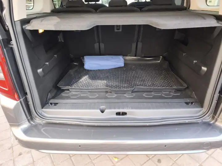 Opel Combo LIFE L ELEGANCE PLUS 1.2 GASOLINA AT8 2021, foto 9
