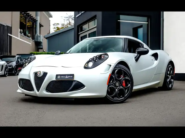 Alfa Romeo 4C COUPE°LAUNCH EDITION°1/500°OPACO°CARBON