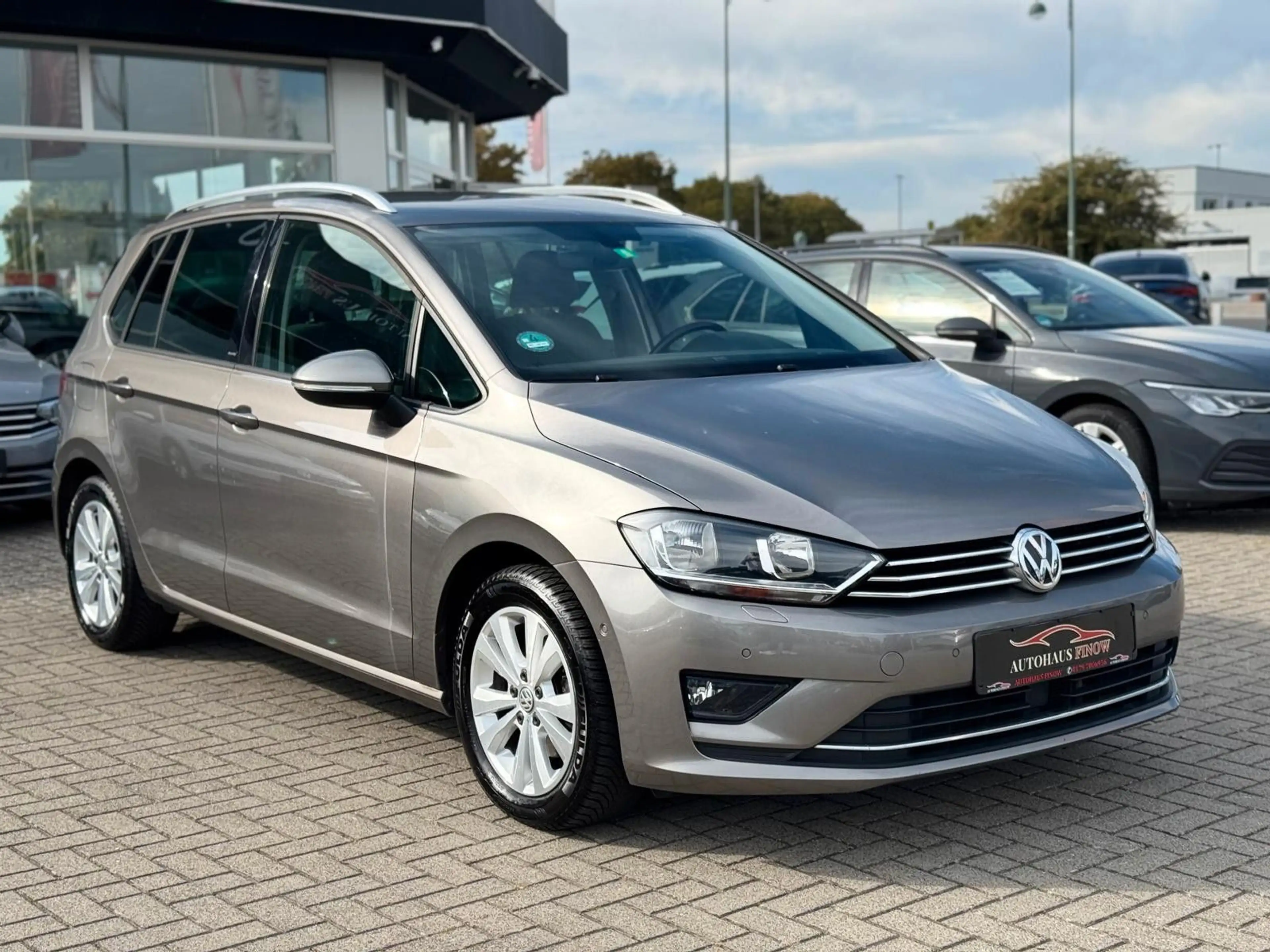 Volkswagen Golf Sportsvan 2.0 TDI"Allstar"NAVI"AHK"TEMPOMAT — photo 3