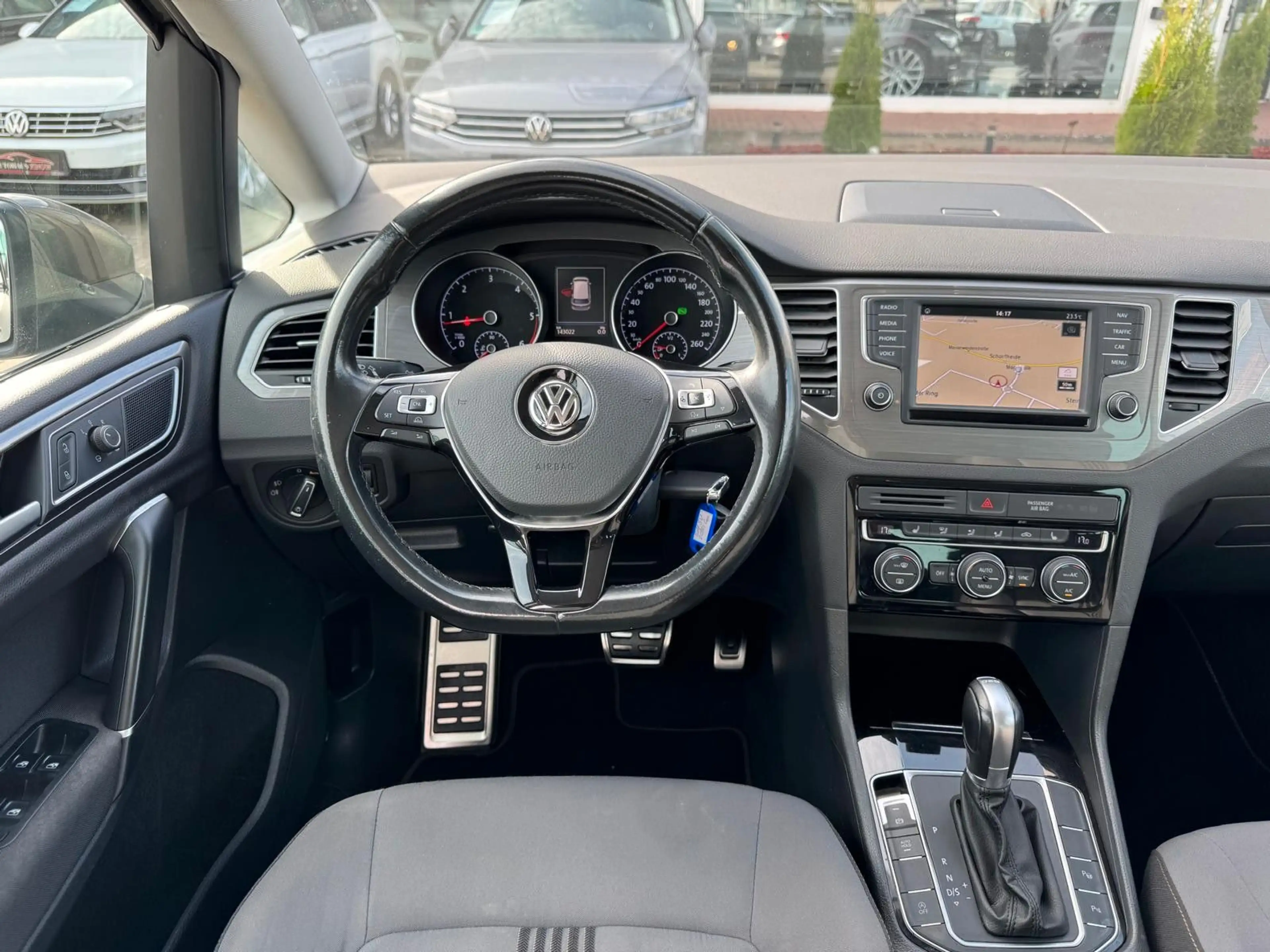 Volkswagen Golf Sportsvan 2.0 TDI"Allstar"NAVI"AHK"TEMPOMAT — photo 13