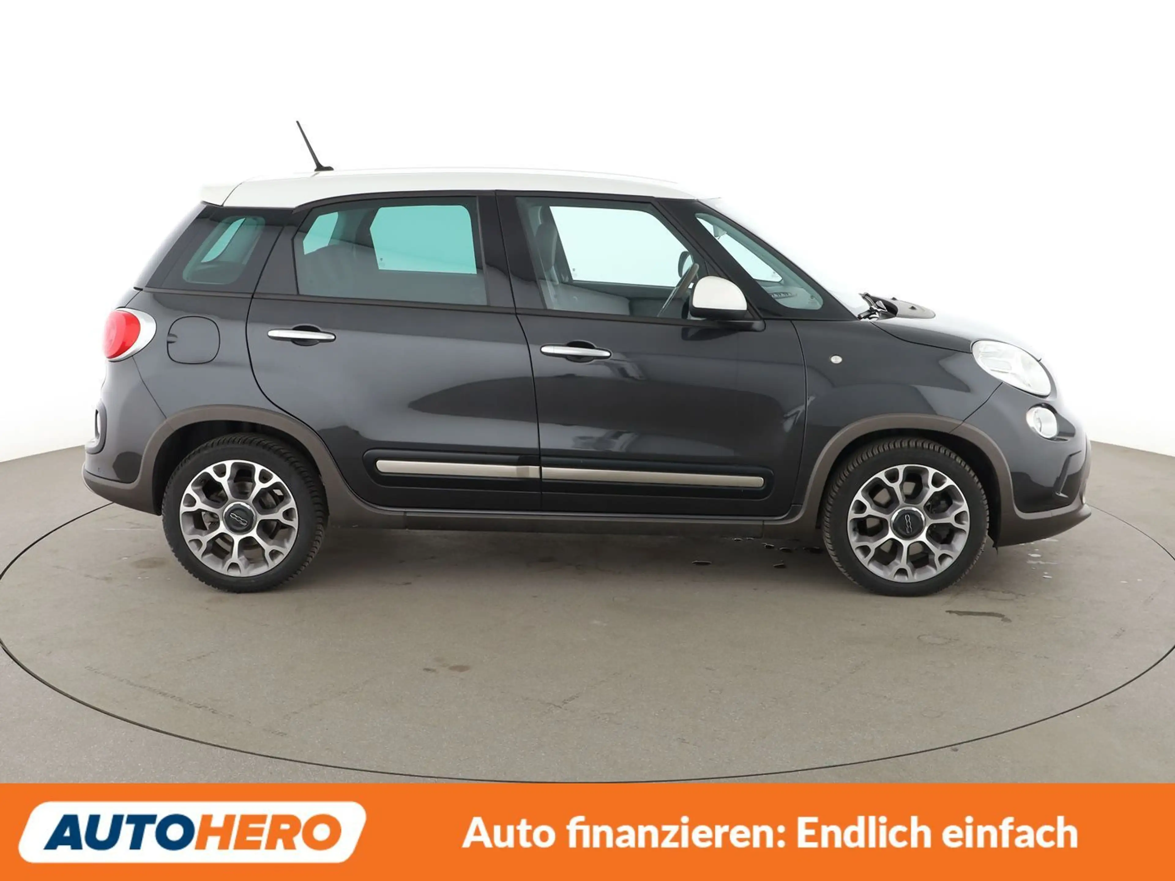 Fiat 500L 1.6 JTDM Trekking Rock N Road Edition *NAVI*TEMPO* — photo 7