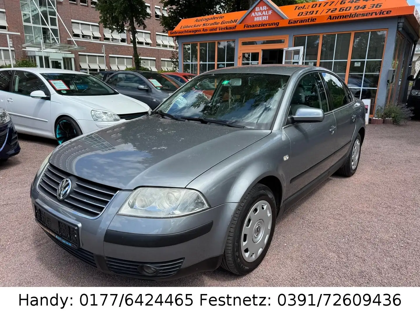 Volkswagen Passat 2.0 2.HAND/KLIMAAUTOMATIK/el.FH/ZV mit FB Grijs - 1