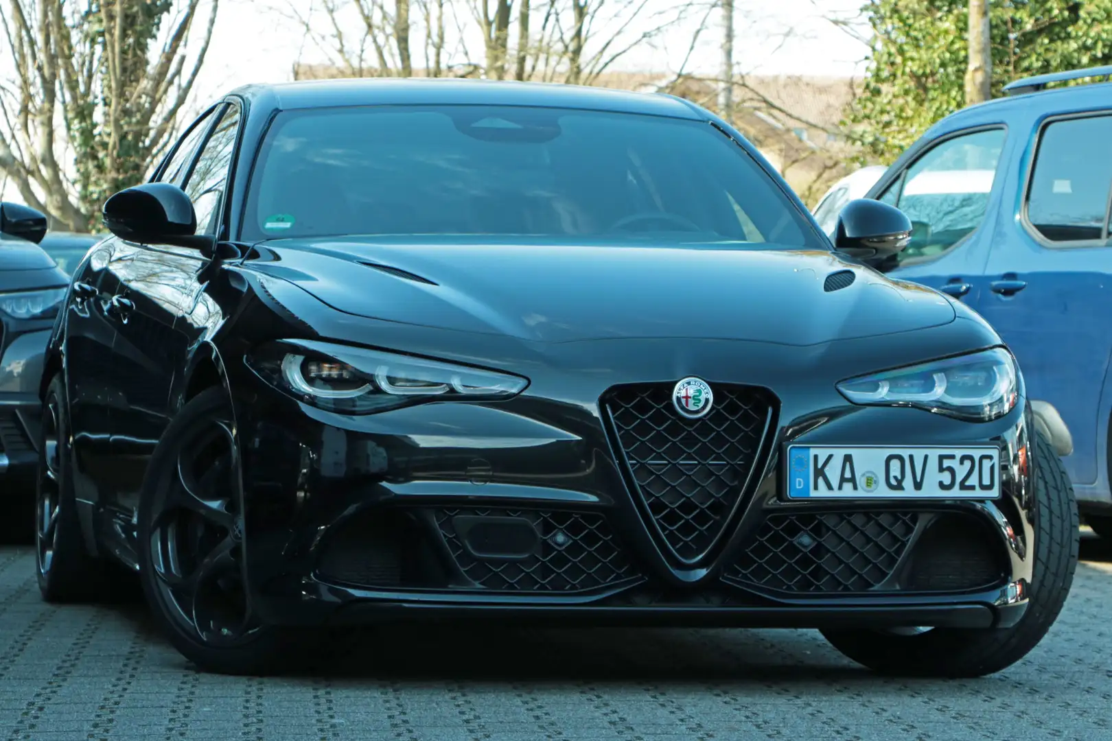 Alfa Romeo Giulia Quadrifoglio 2.9 V6 Bi-Turbo Akrapovic/ Navi/ Spor Noir - 2