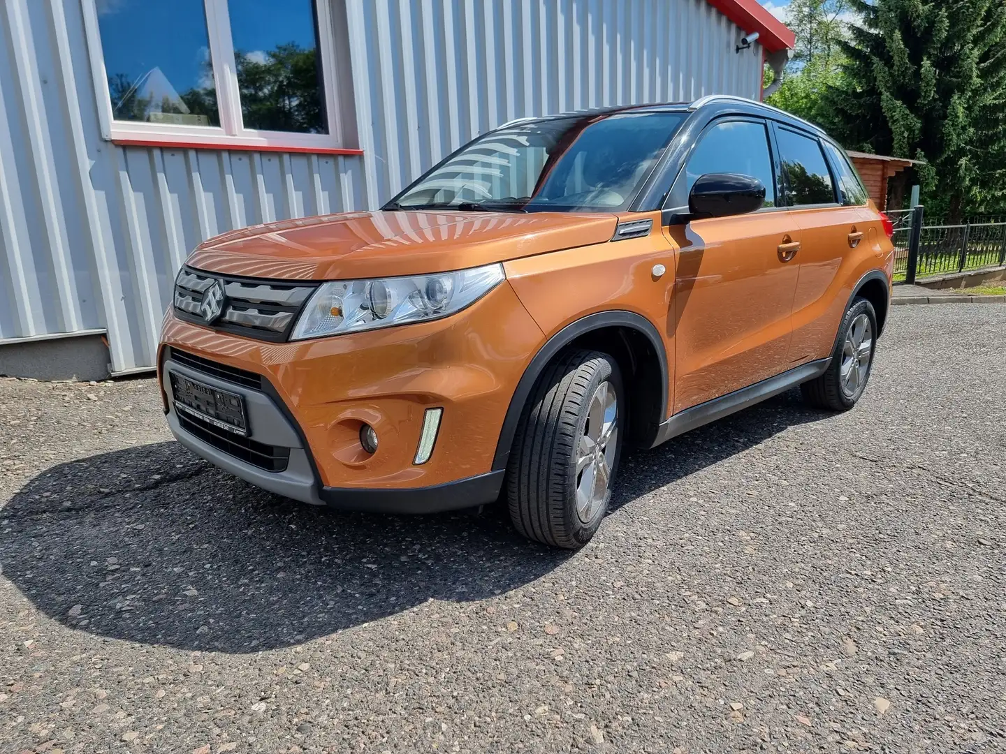 Suzuki Vitara 1.6 Comfort 4x4 Orange - 1