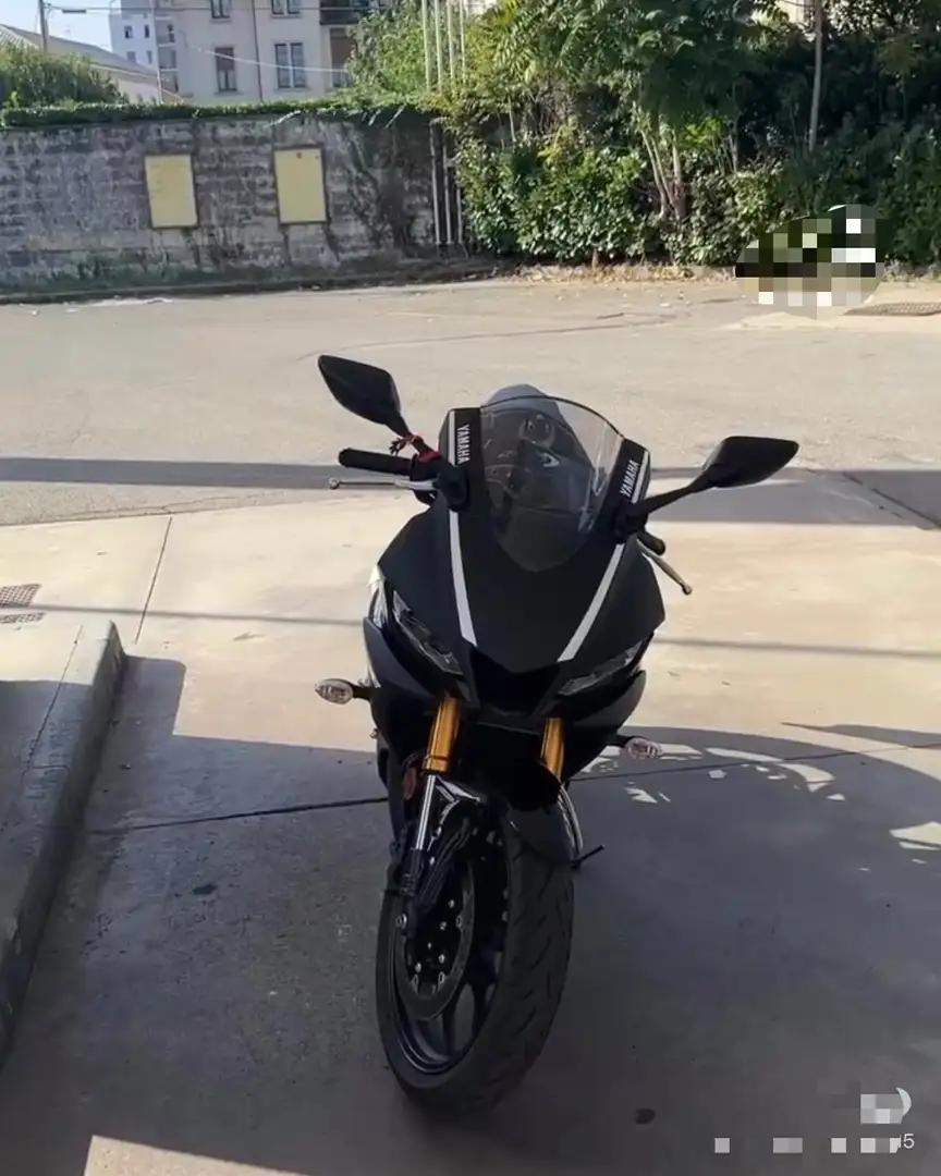 Yamaha YZF-R3 - 1