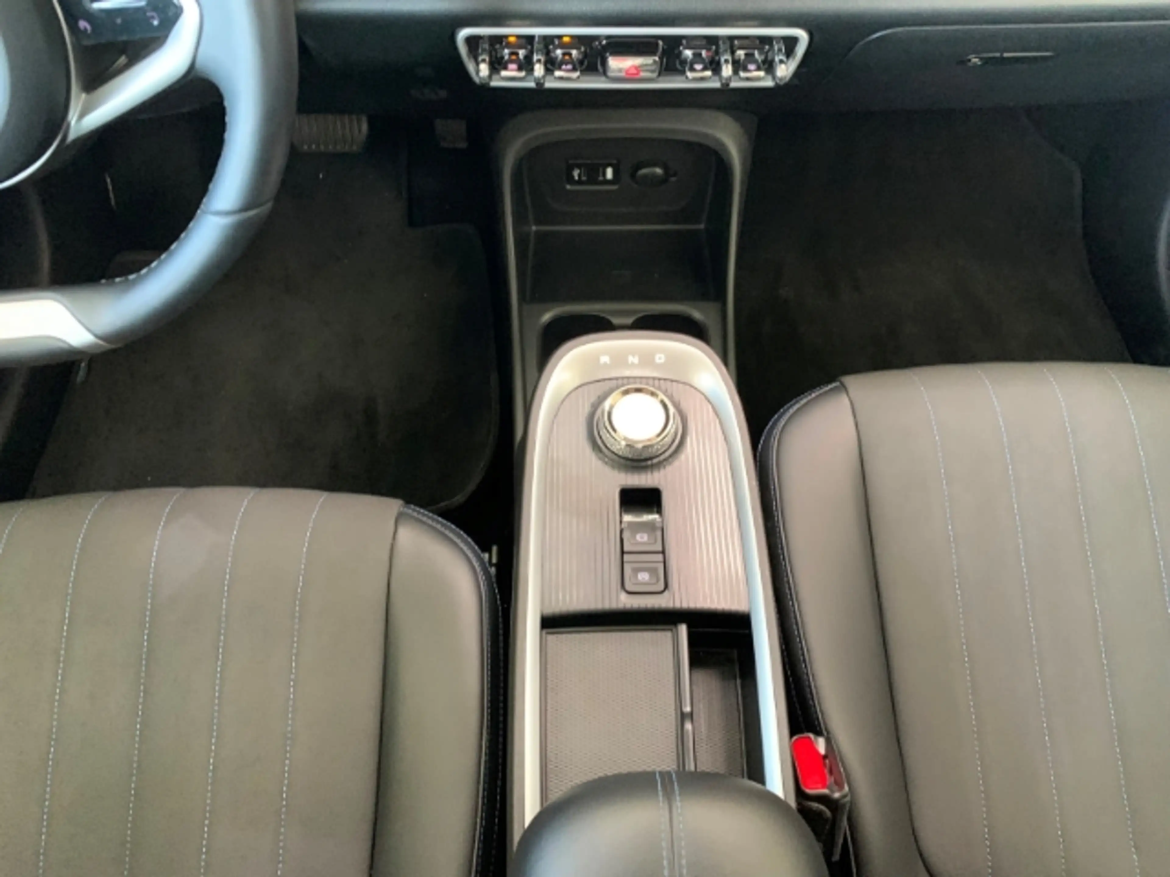 GWM ORA 03 300 Basis mit Klimaautomatik Keyless Go — photo 14