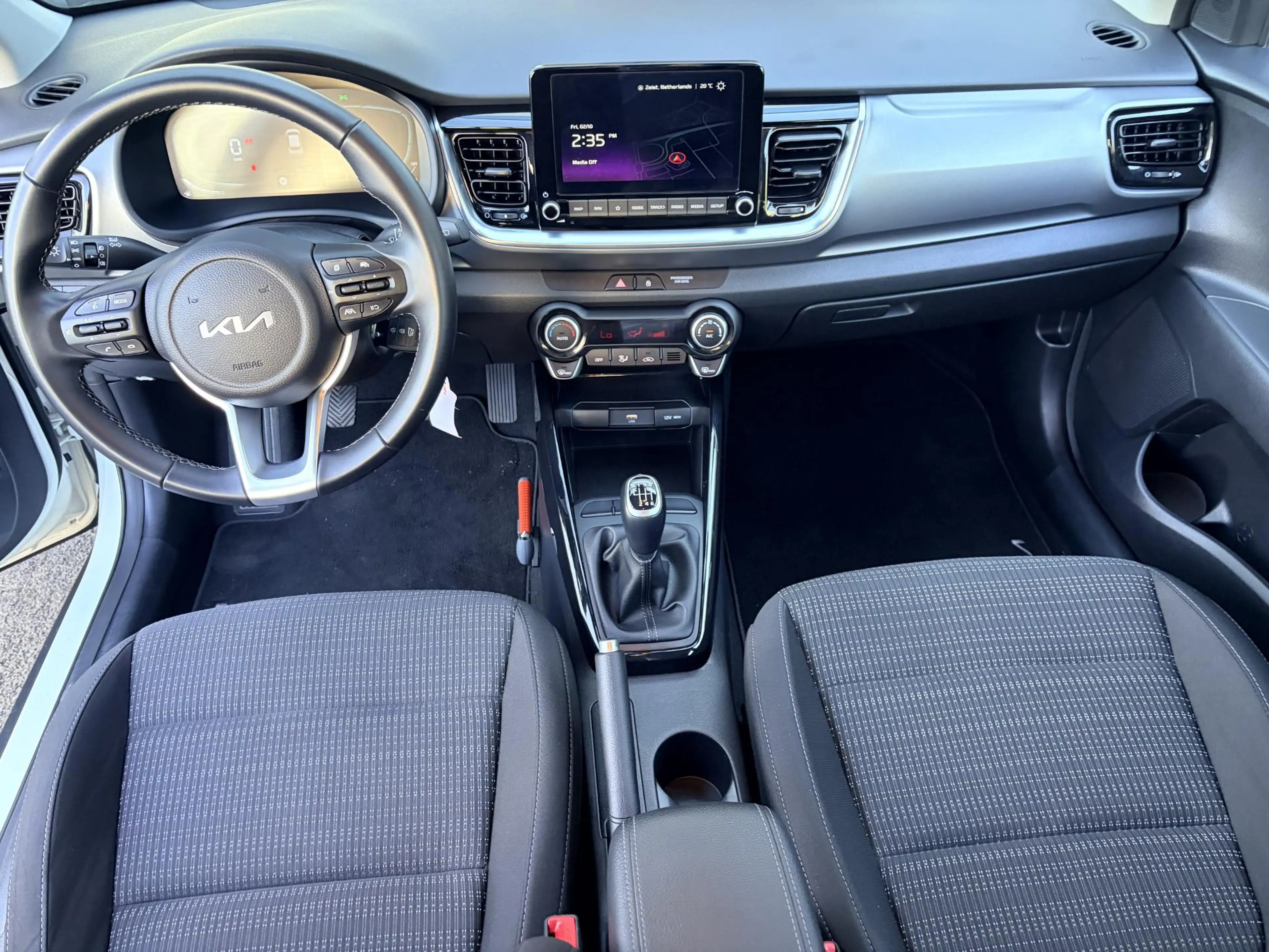 Kia Stonic 1.0 T-GDi MHEV DynamicLine | Lichtmetalen Velgen | — photo 10