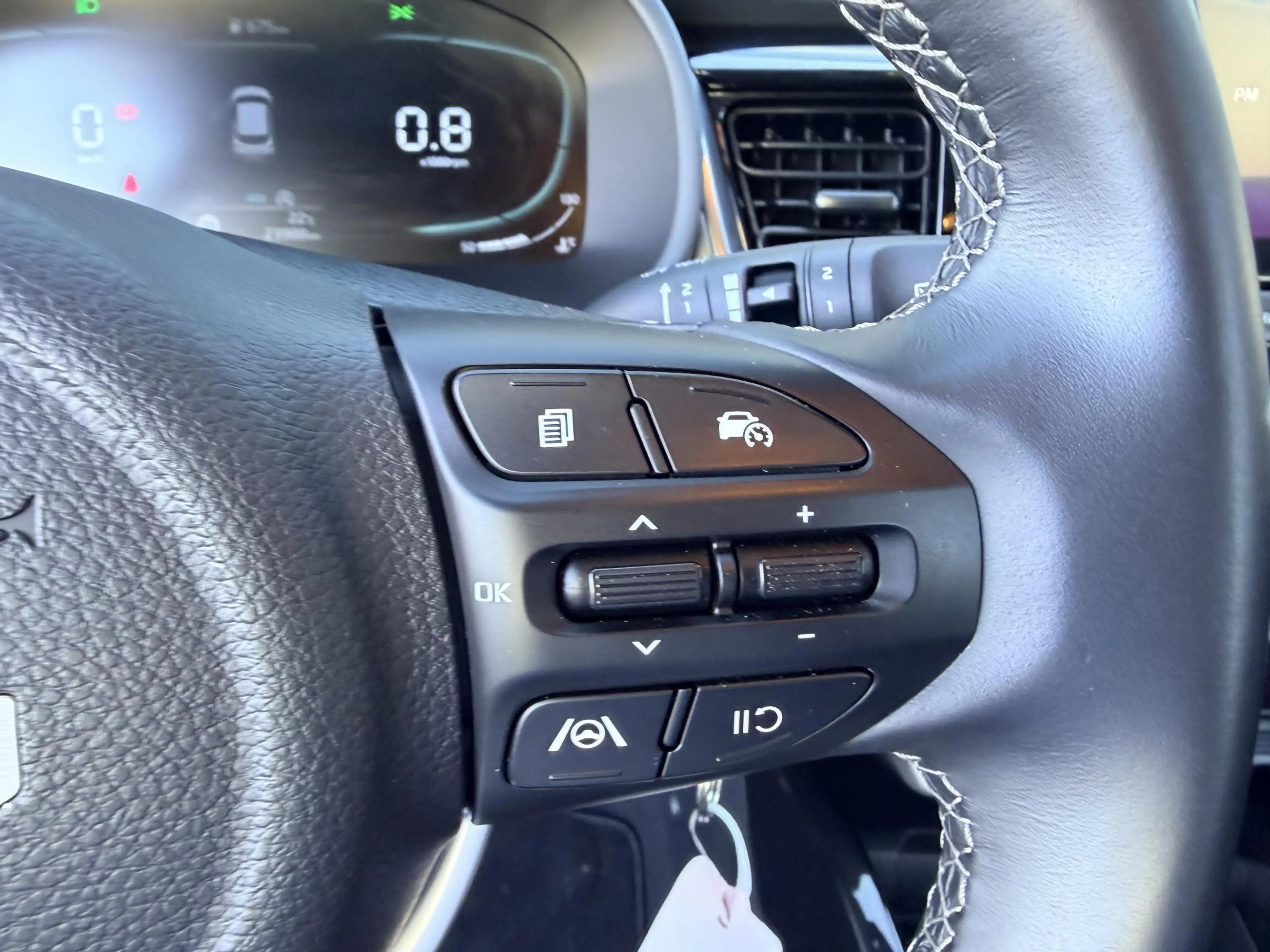 Kia Stonic 1.0 T-GDi MHEV DynamicLine | Lichtmetalen Velgen | — photo 14