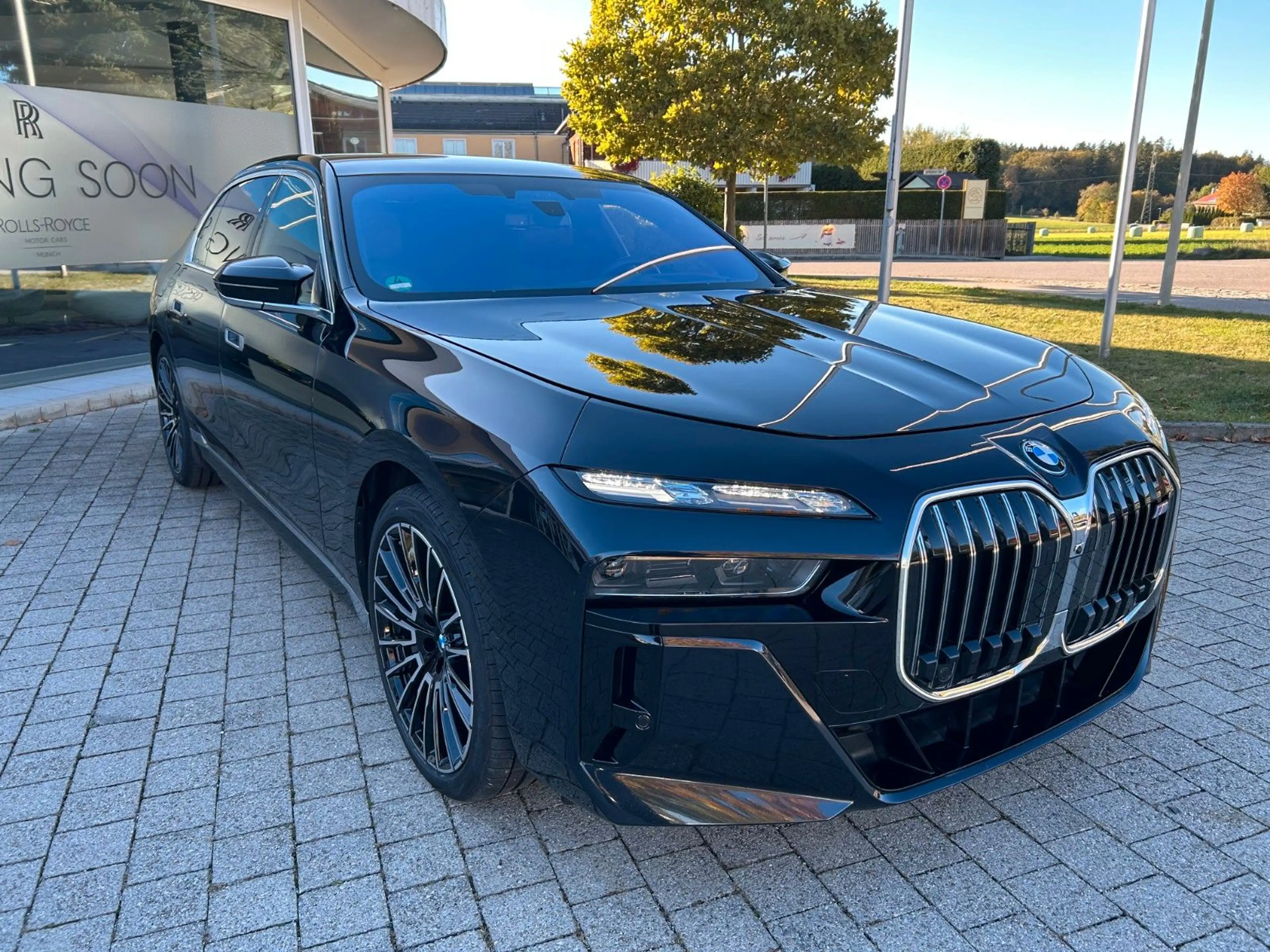 BMW 760 e xDrive - B&W, Fond-TV., Executive Lounge