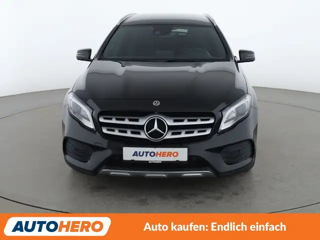 Mercedes-Benz Gla view 9