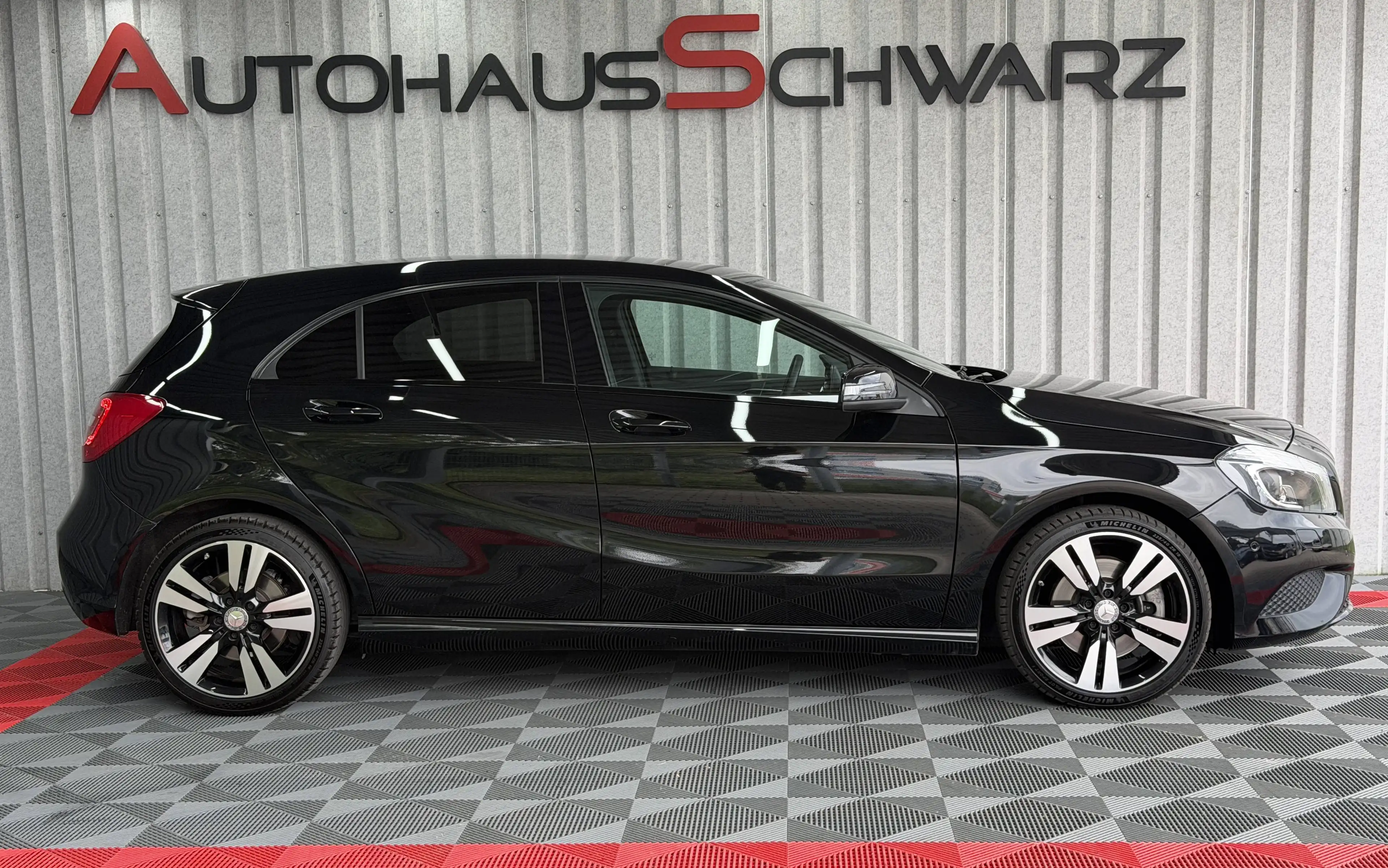 Mercedes-Benz A 250 A 250 4Matic Urban Aut. Leder Kamera Led Memory — photo 8
