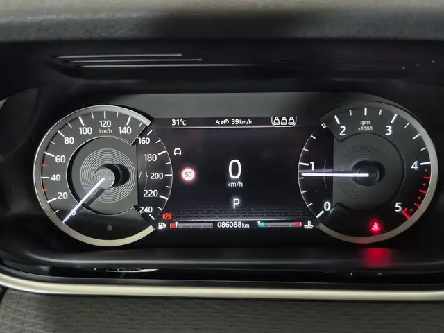 Land Rover Range Rover Evoque view 13