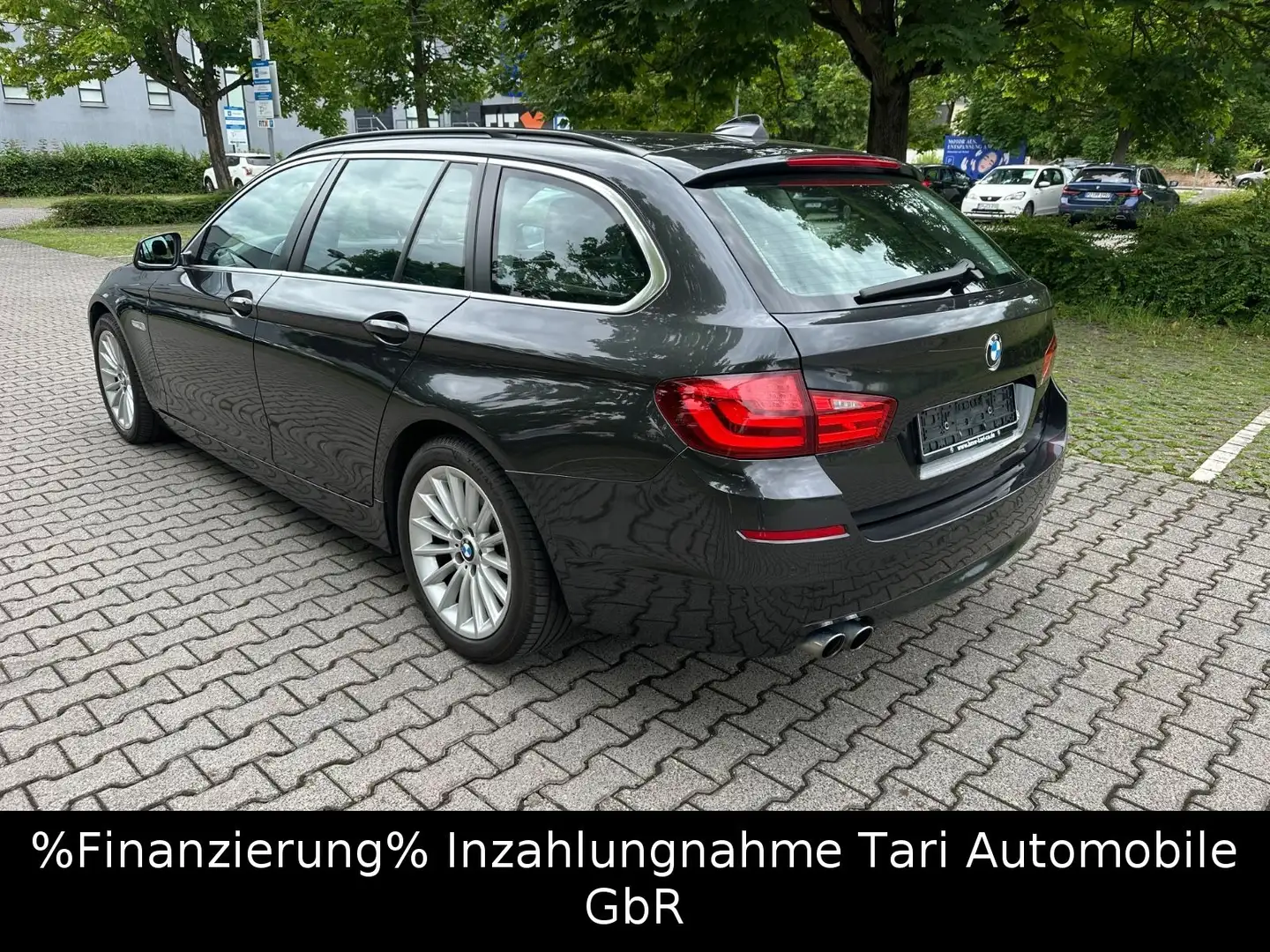 BMW 520 d Touring Navi,Leder,Sportsitze,Bi-Xenon,2.Hd Grau - 1