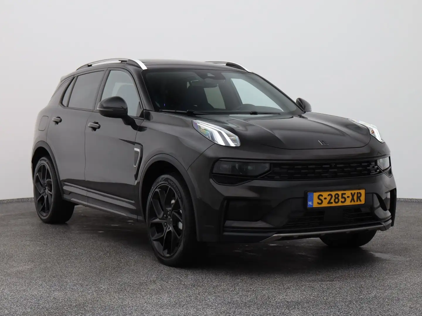 Lynk & Co 01 1.5 Plug-in Hybrid | 360° | BLACK | ZWARTE HEMEL | Noir - 2