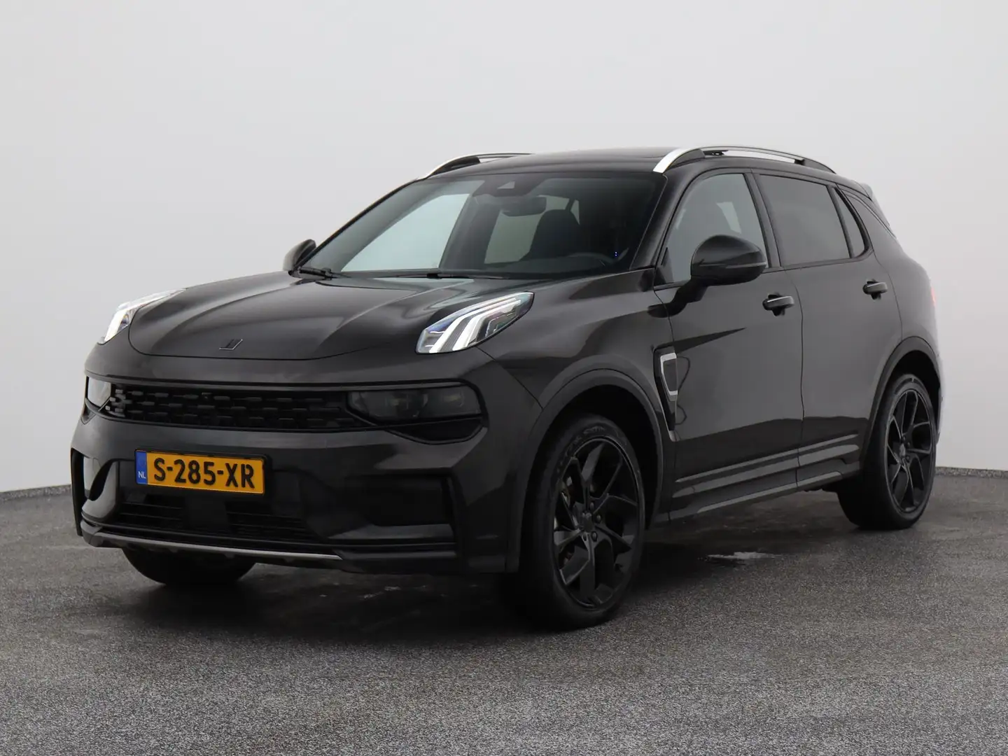 Lynk & Co 01 1.5 Plug-in Hybrid | 360° | BLACK | ZWARTE HEMEL | Noir - 1