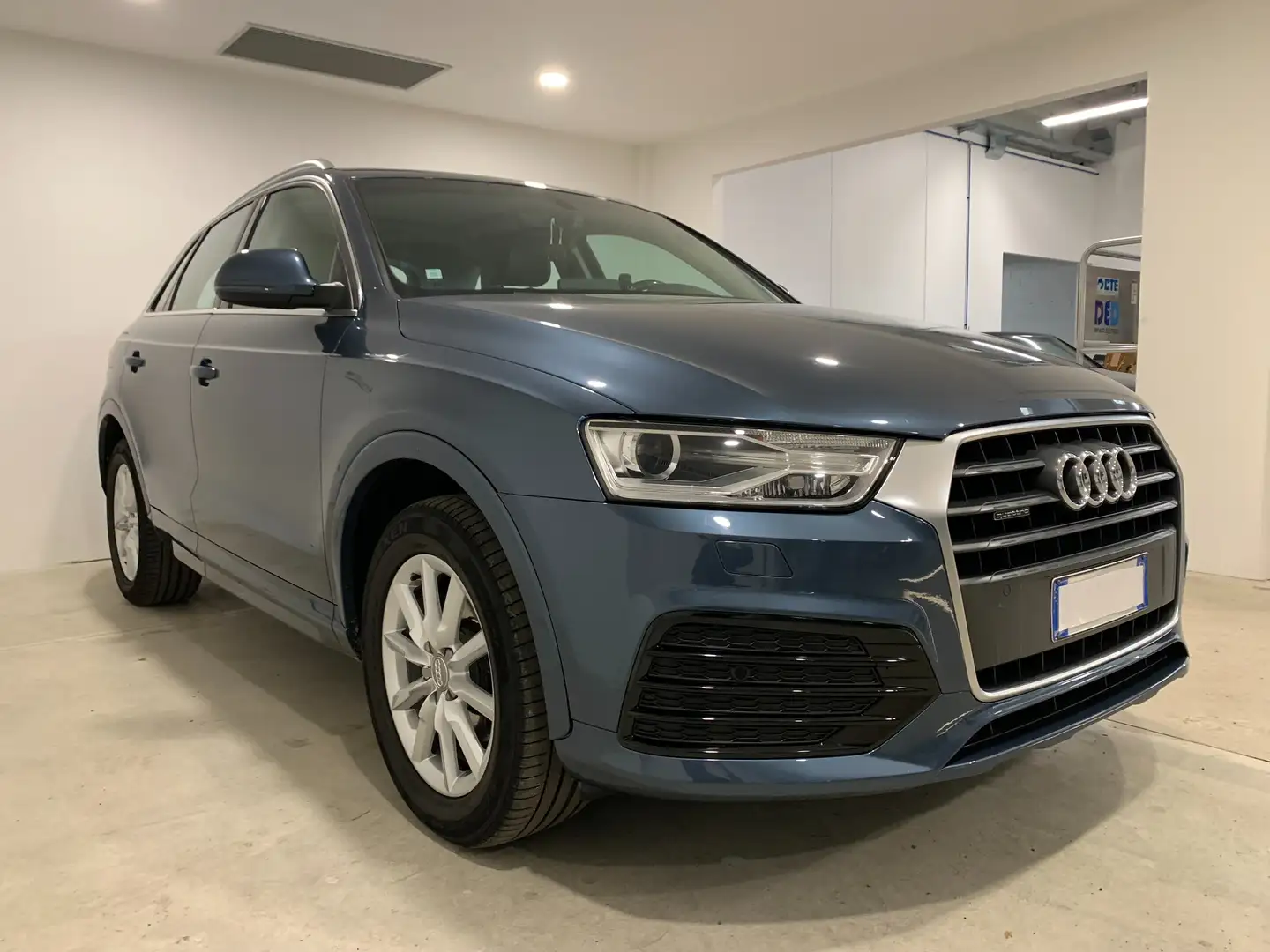 Audi Q3 Q3 2.0 tdi Business quattro 150cv s-tronic Blu/Azzurro - 2