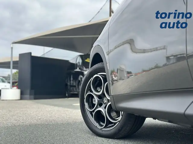 Alfa Romeo Tonale view 10
