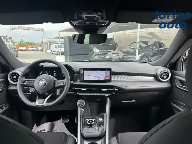 Alfa Romeo Tonale view 14