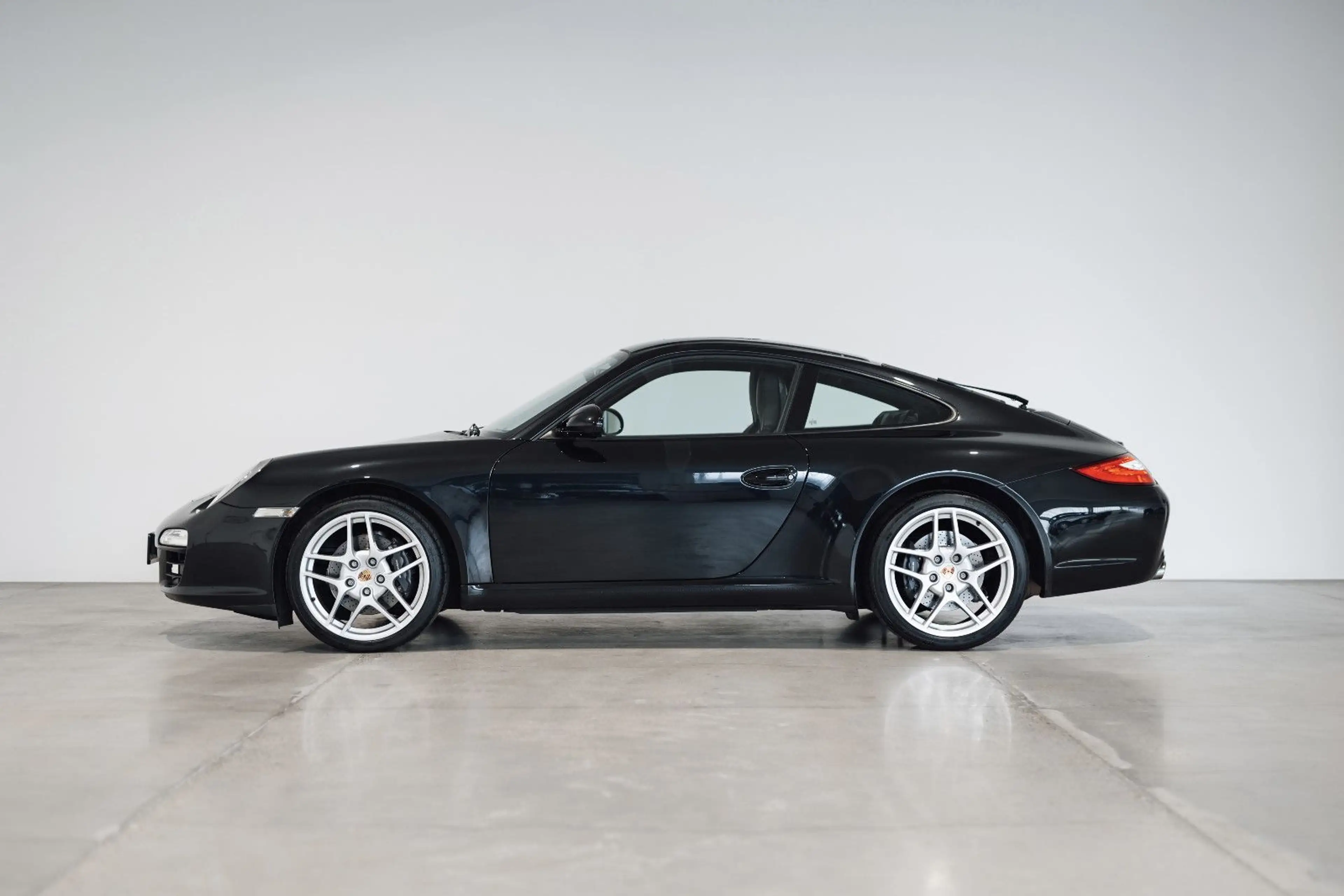 Porsche 997 911 997 Carrera Coupé — photo 6