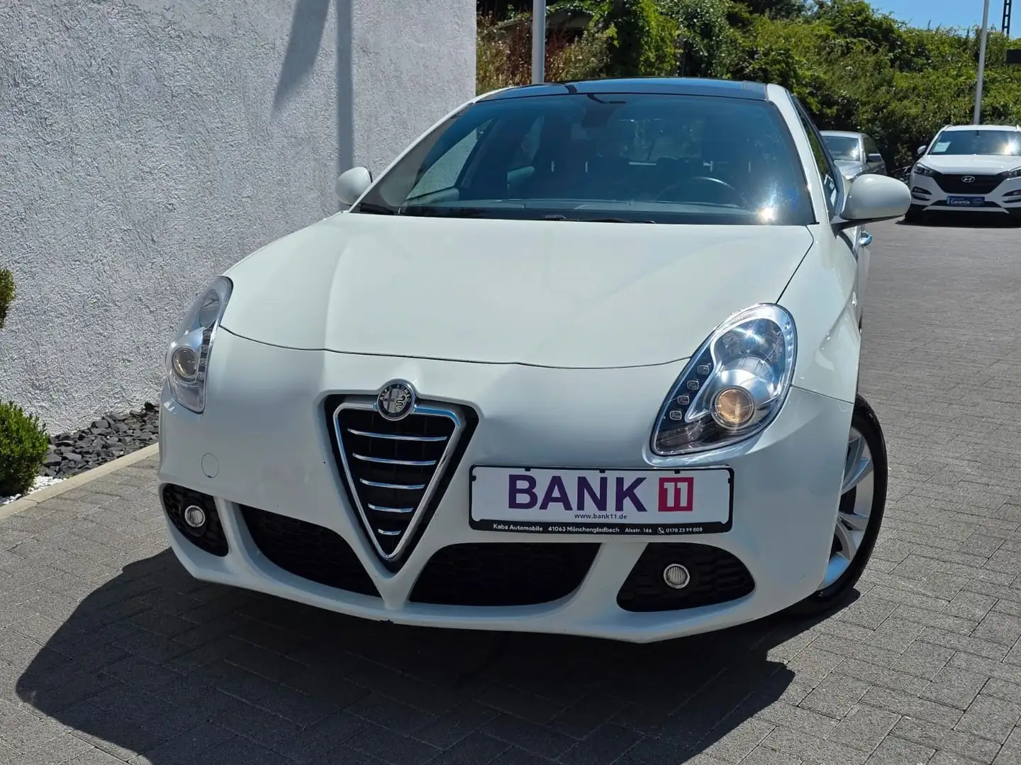 Alfa Romeo Giulietta Turismo -Panorama/SHZ/LED- White - 1