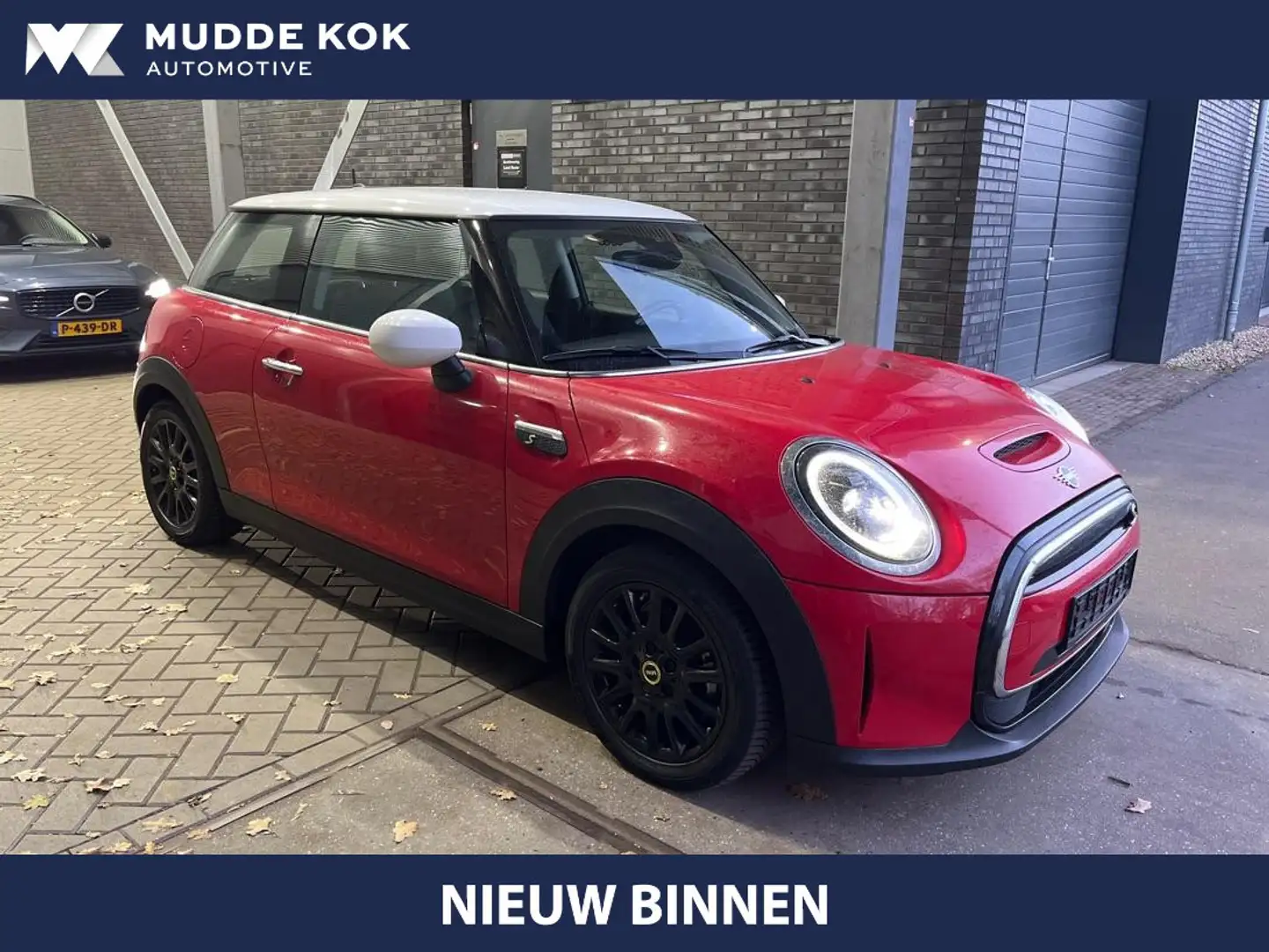 MINI Cooper Classic Trim 33 kWh | Stoelverwarming | Navigatie Rood - 1
