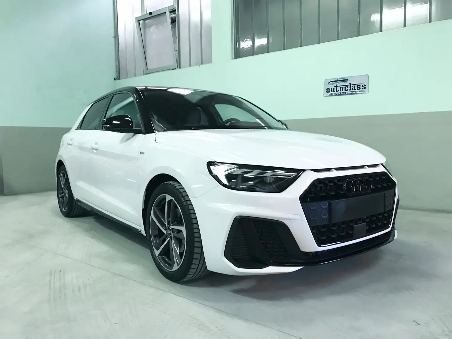 Audi A1 S/Line Identity Black 30 tfsi 116cv - 2024 Bianco - 1