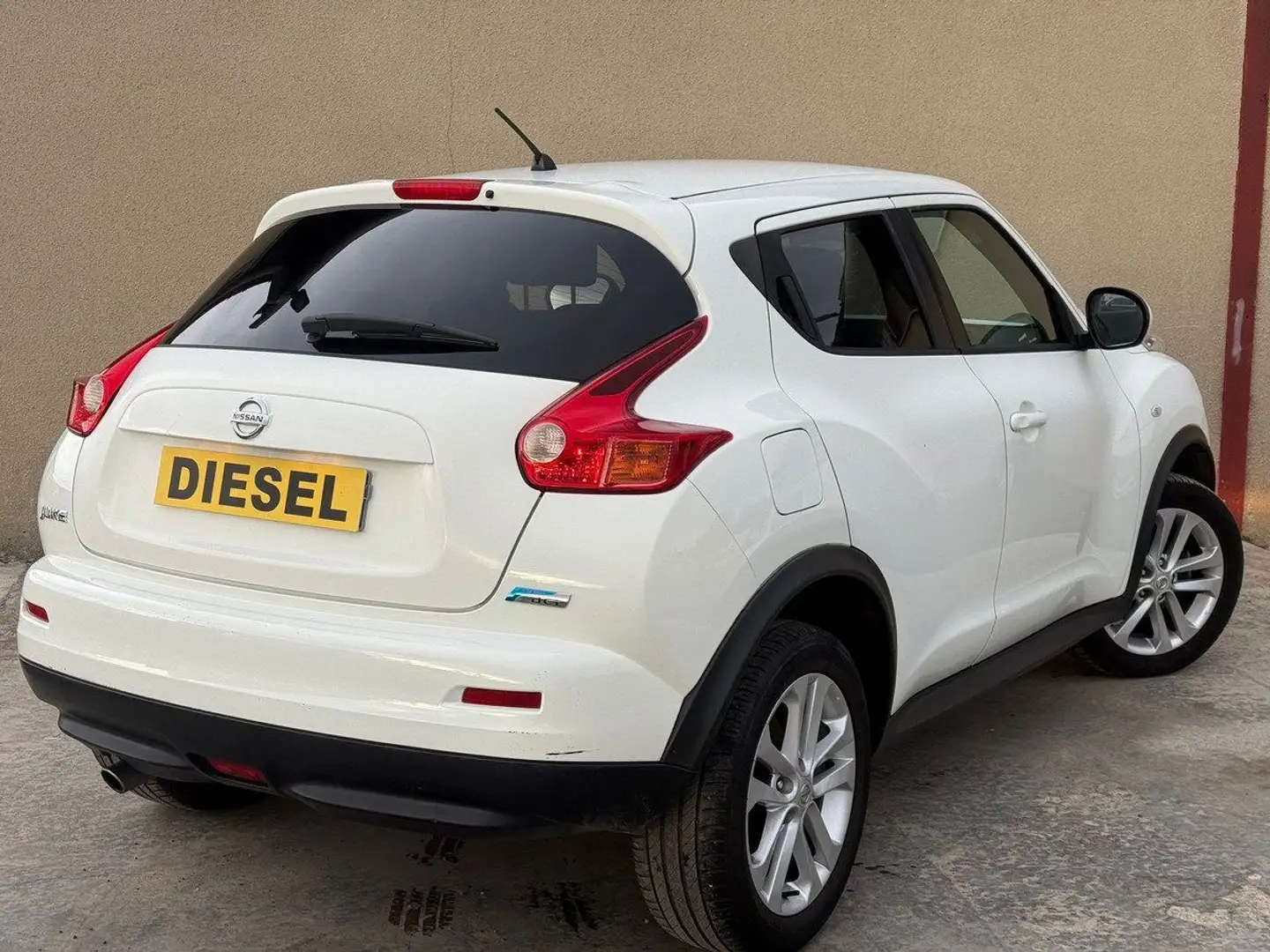 Nissan Juke 1.5 DCI 110ch 8V Turbo ACENTA - 197 000KM - 2012 % Blanc - 2