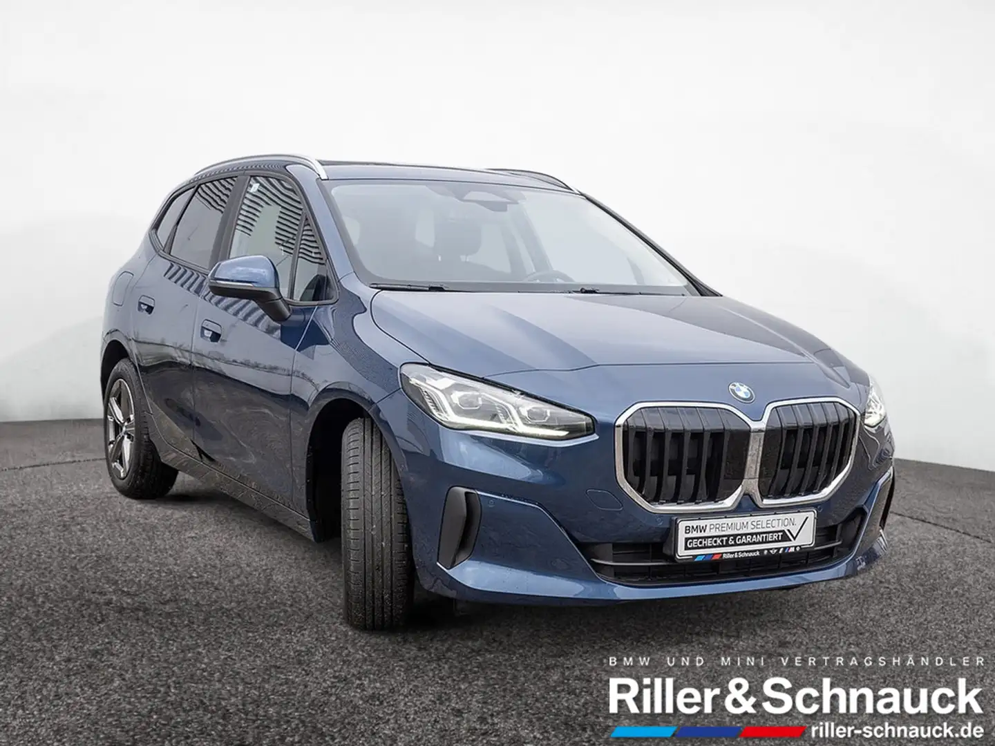 BMW 218 i Active Tourer AHK+PANO+KAM+LED+SHZG Blau - 2