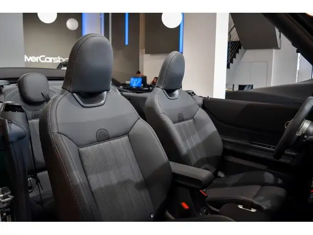 Mini Cooper Cooper view 10