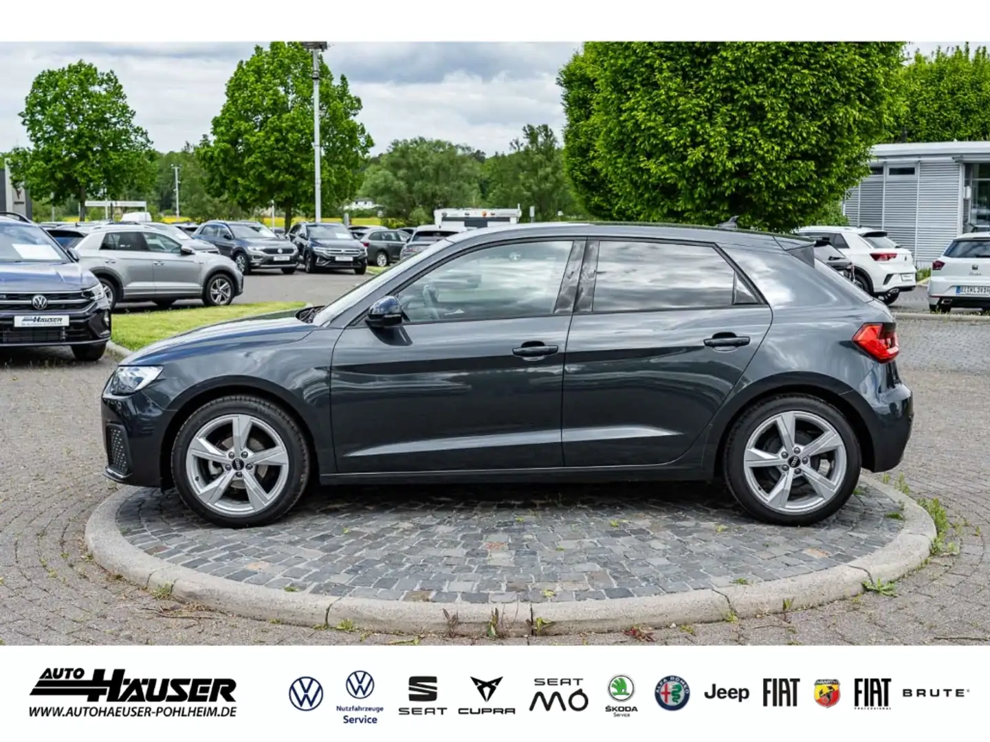 Audi A1 Sportback 1.0 TFSI S tronic NAVI TEMPOMAT PDC LED Grau - 2