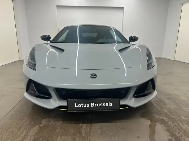Lotus Emira Turbo SE Racing Line