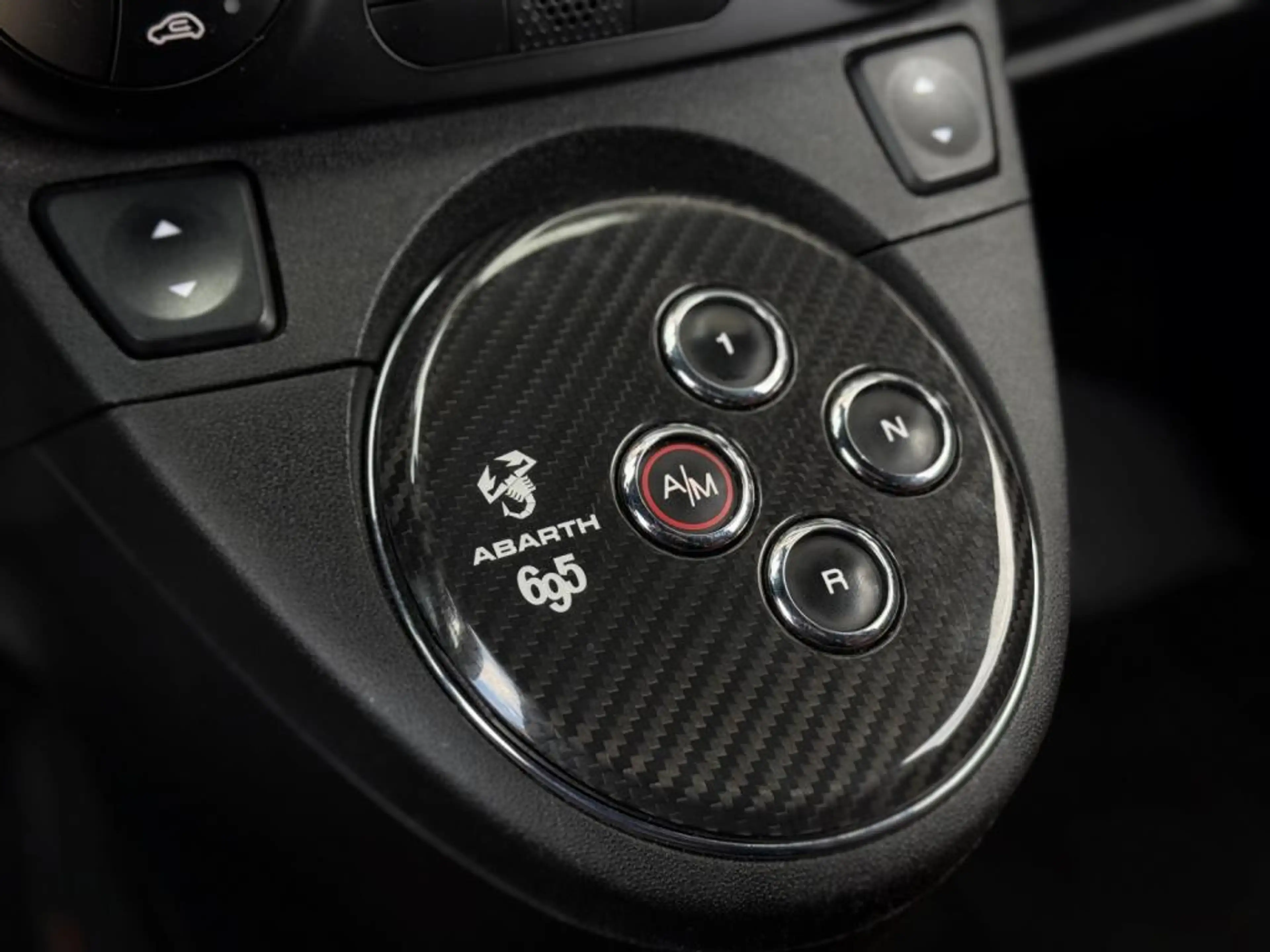 Abarth 595 Competizione AUTOMATIQUE 1.4 T-JET 160CH — photo 10