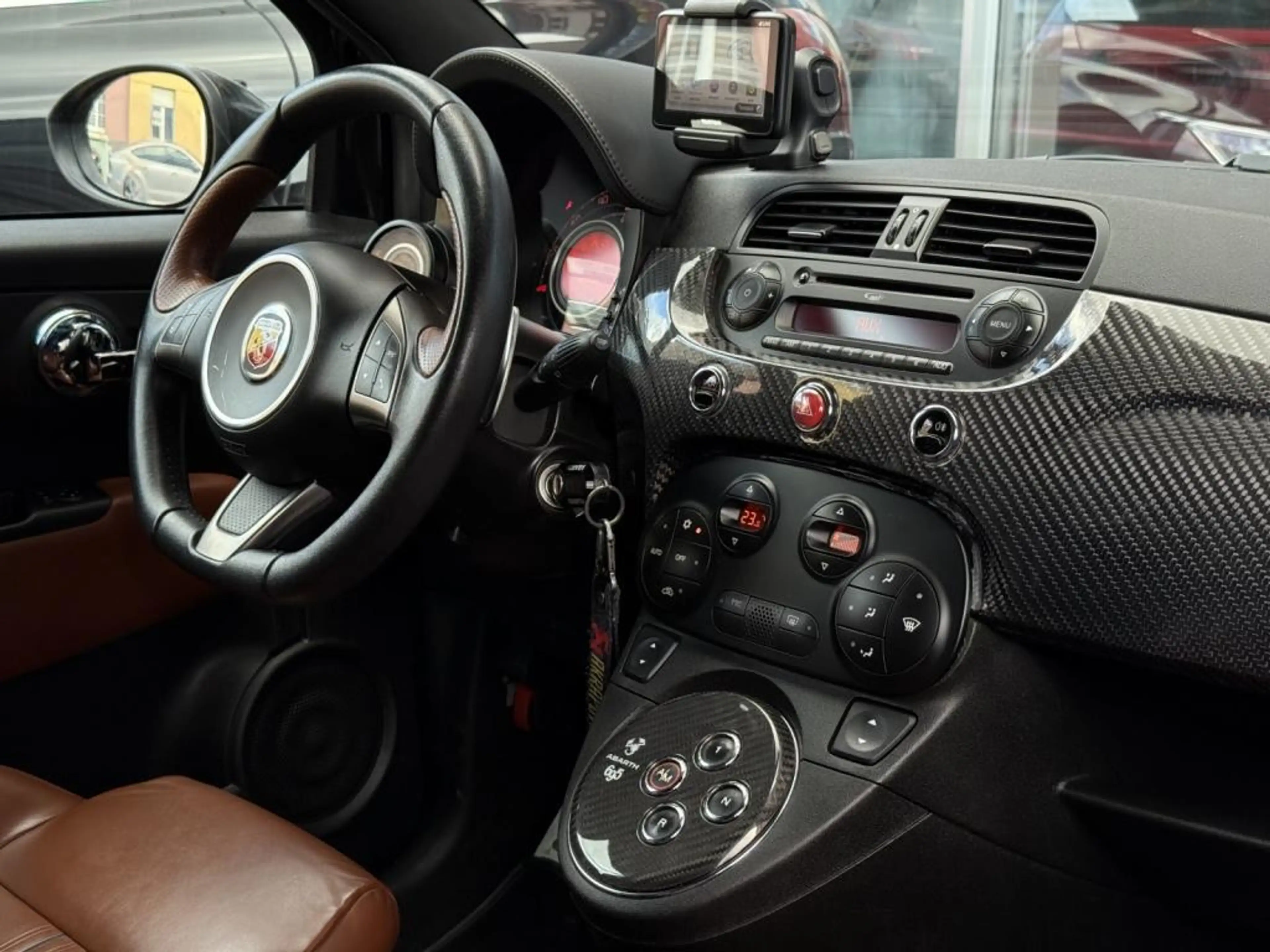 Abarth 595 Competizione AUTOMATIQUE 1.4 T-JET 160CH — photo 9