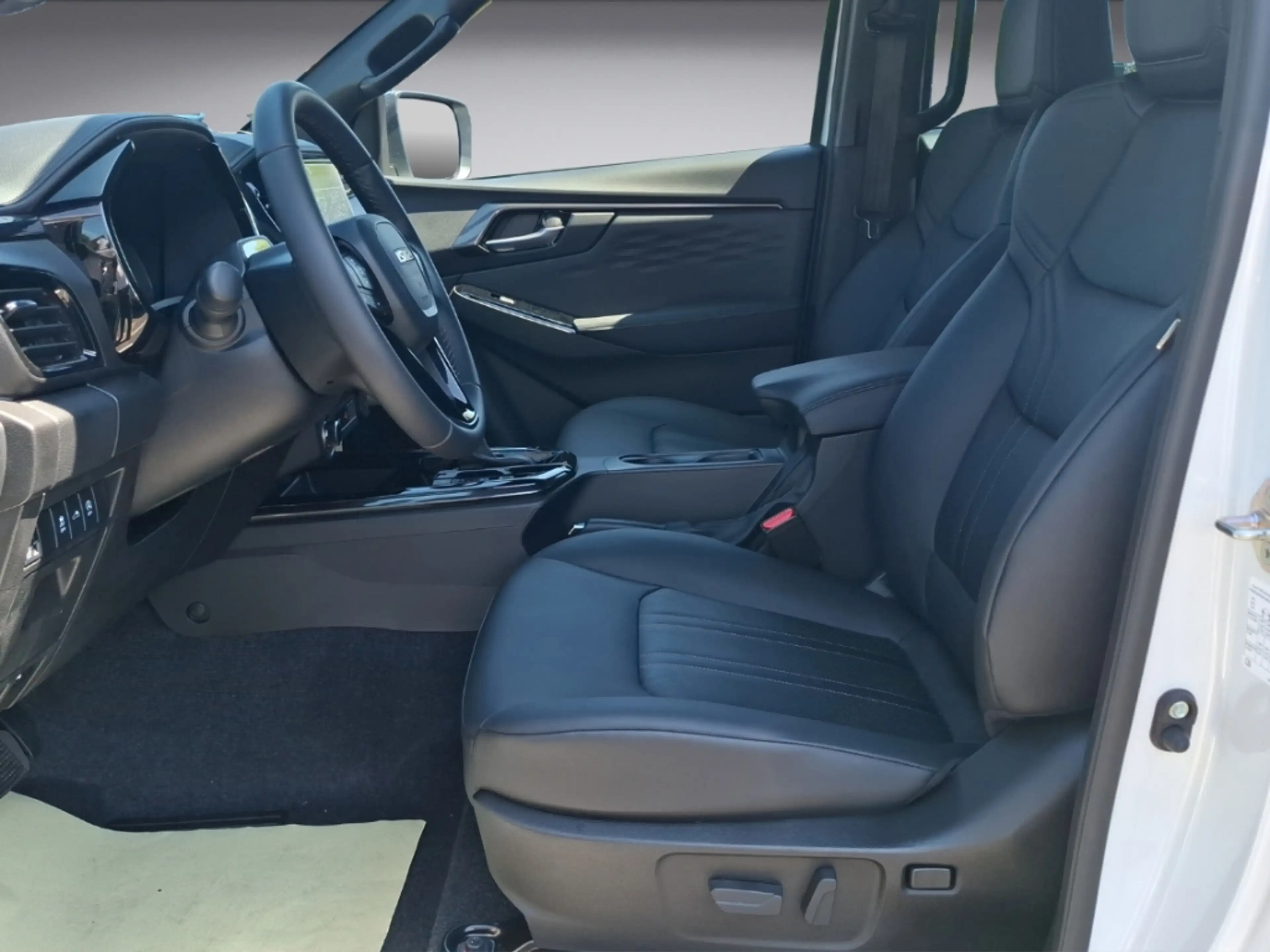 Isuzu D-Max 2.2 Diesel DC V-Cross 4X4 AT MJ 2026 3.5T AHK neue — photo 9