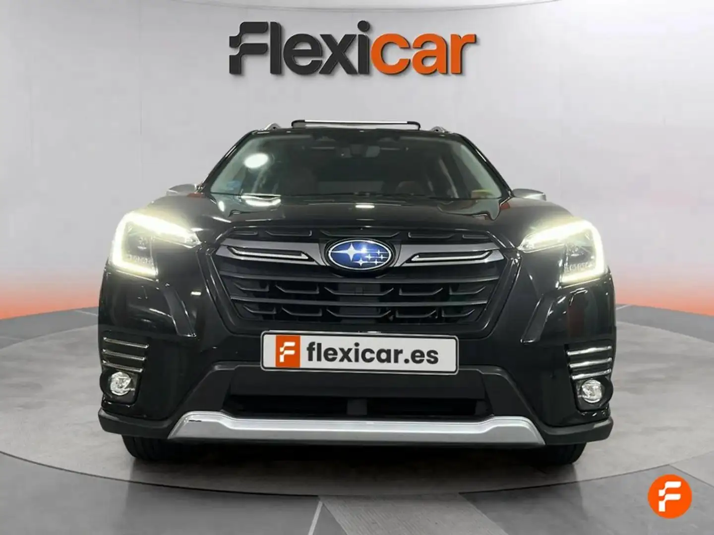 Subaru Forester 2.0i Hybrid Executive Plus CVT Negro - 2