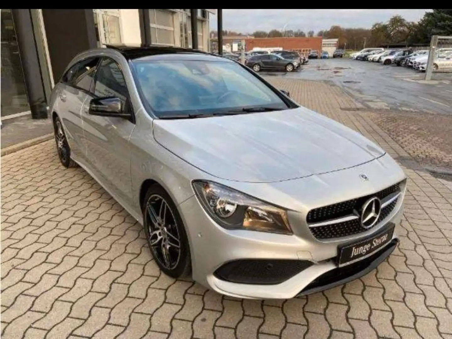 Mercedes-Benz CLA 220 CLA Shooting Brake 220 d 4Matic 7G-DCT AMG Line - 2