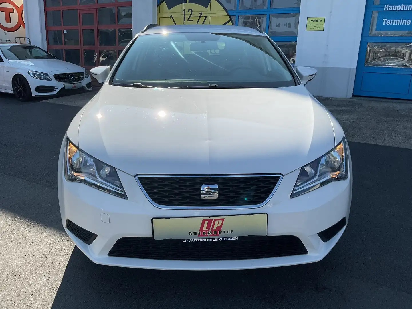 SEAT Leon ST Reference 1.2 Klimaautomatik PDC Euro 5 Weiß - 2