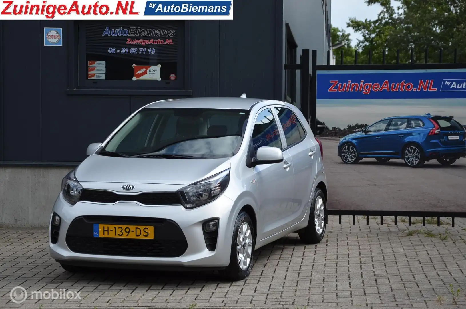 Kia Picanto 1.0i DynamicLine Navi Apple Carplay Camera Grijs - 1