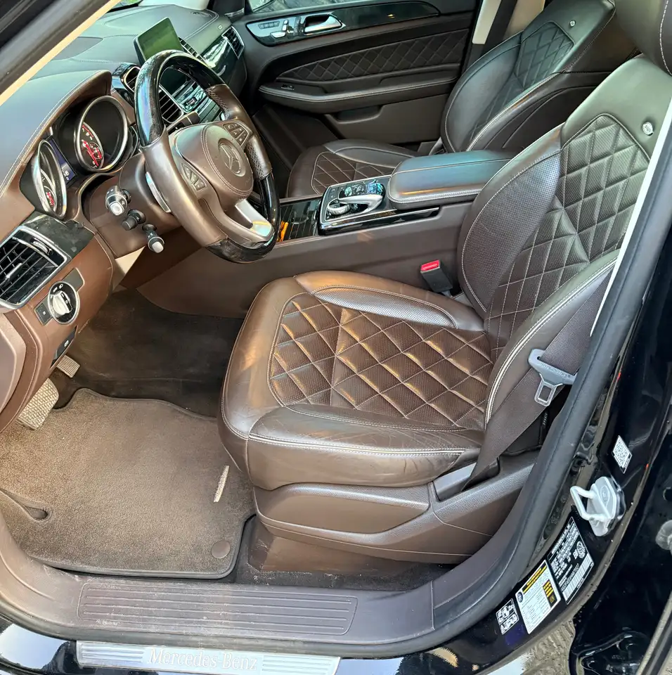 Mercedes-Benz GLS photo Mercedes-Benz GLS