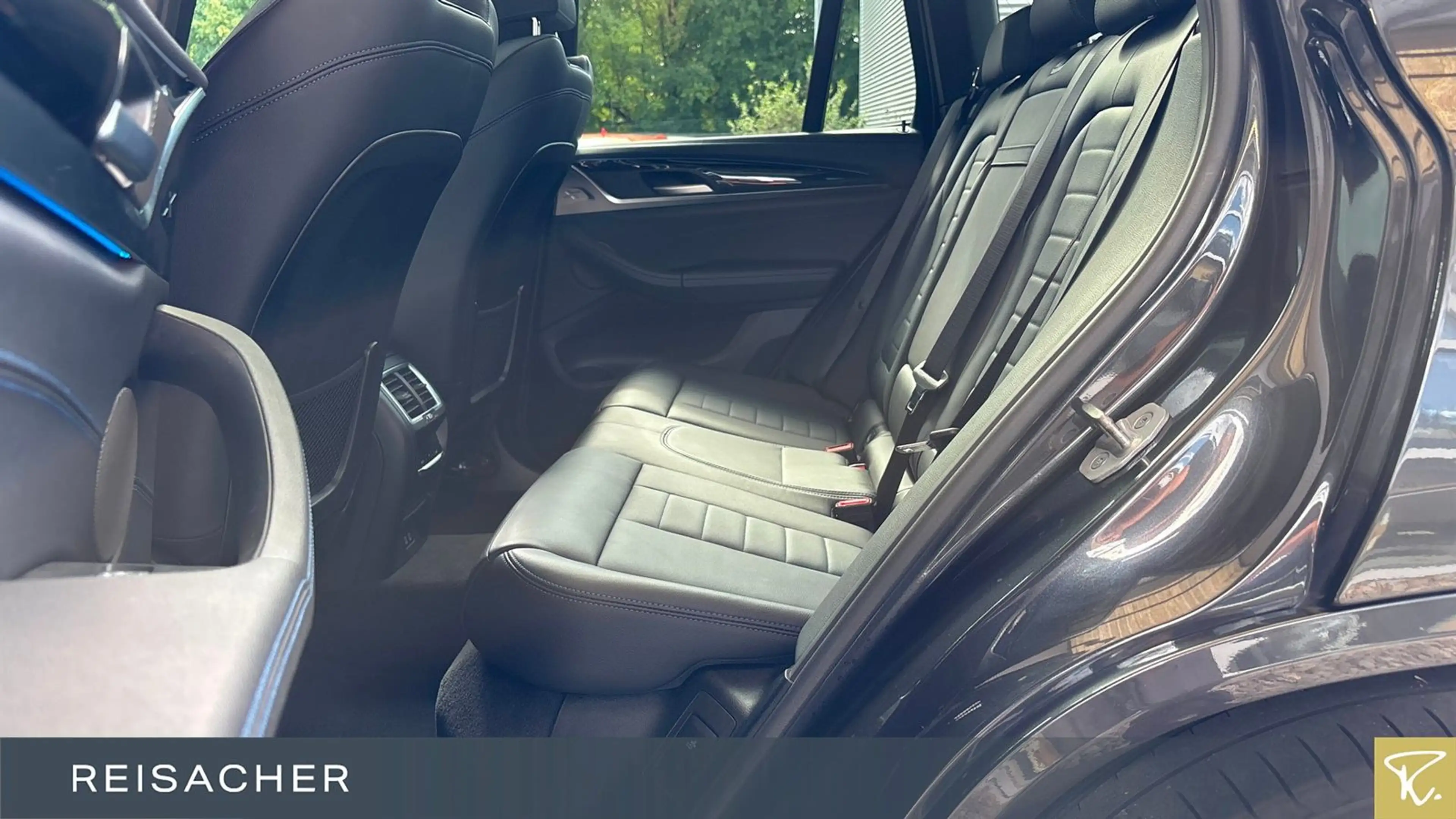 BMW iX3 IX3 A M SPORT LCProf,AHK,DAProf,HUD,PA+,20" — photo 8