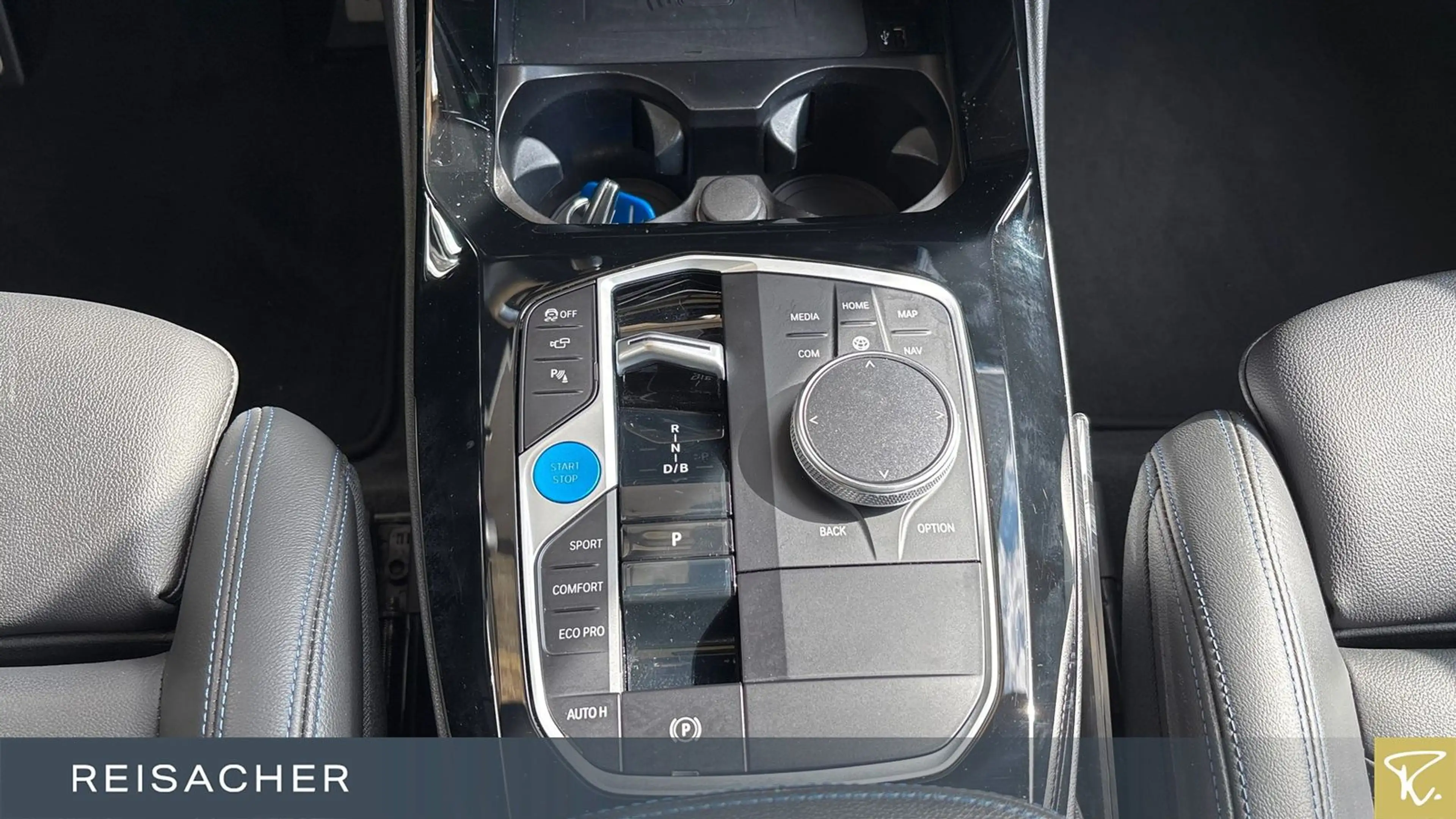 BMW iX3 IX3 A M SPORT LCProf,AHK,DAProf,HUD,PA+,20" — photo 11